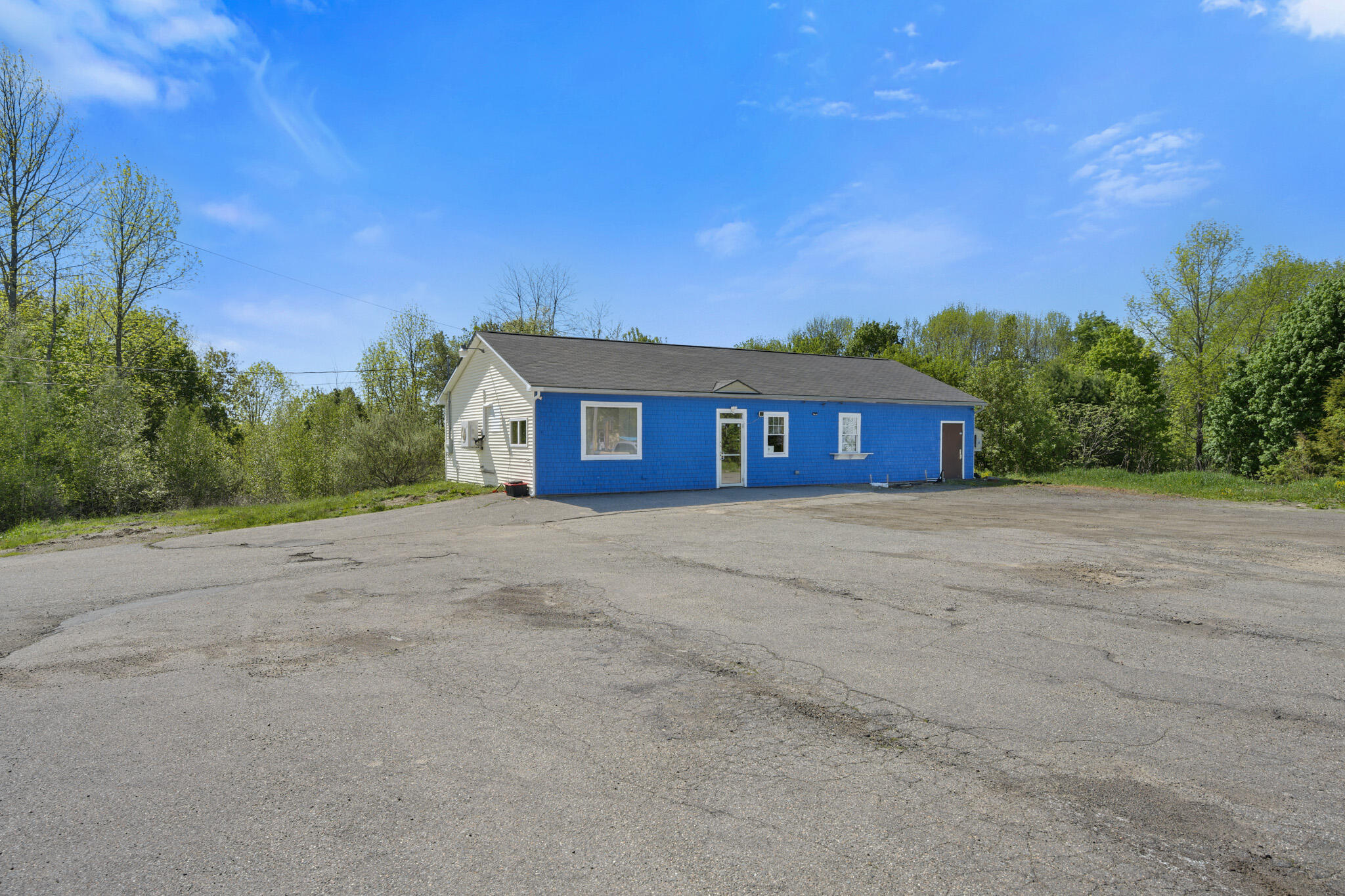 main property photo 18