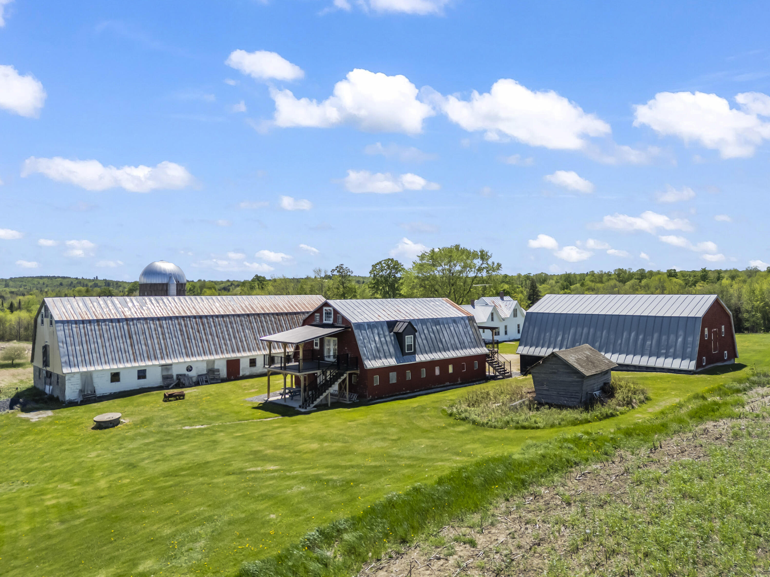 main property photo 61