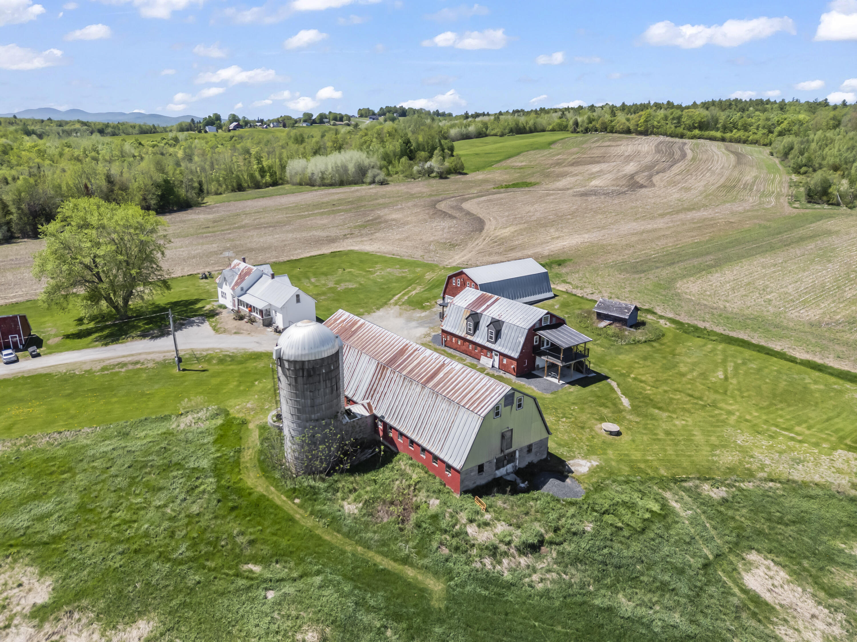 main property photo 67
