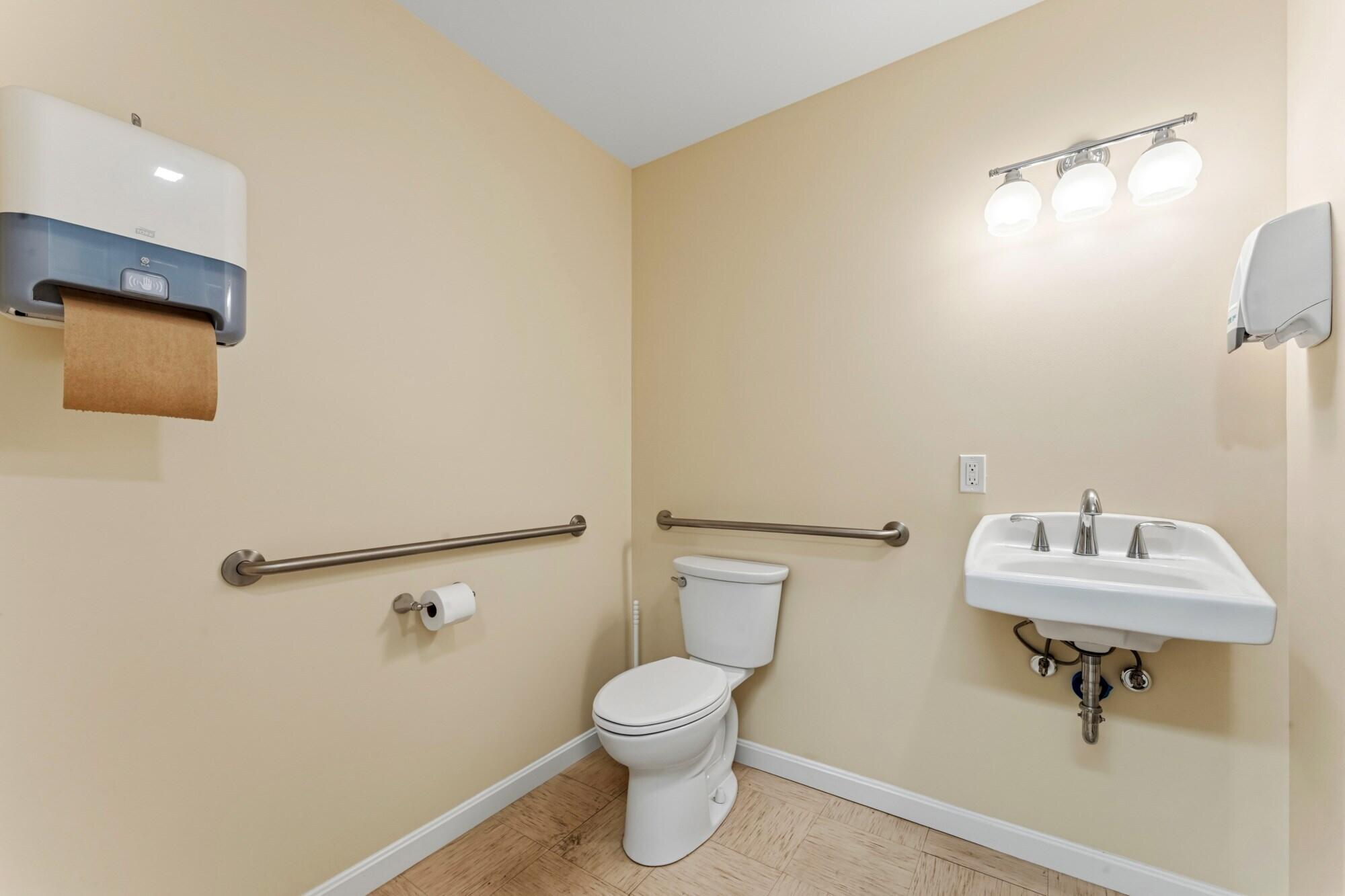 main property photo 14