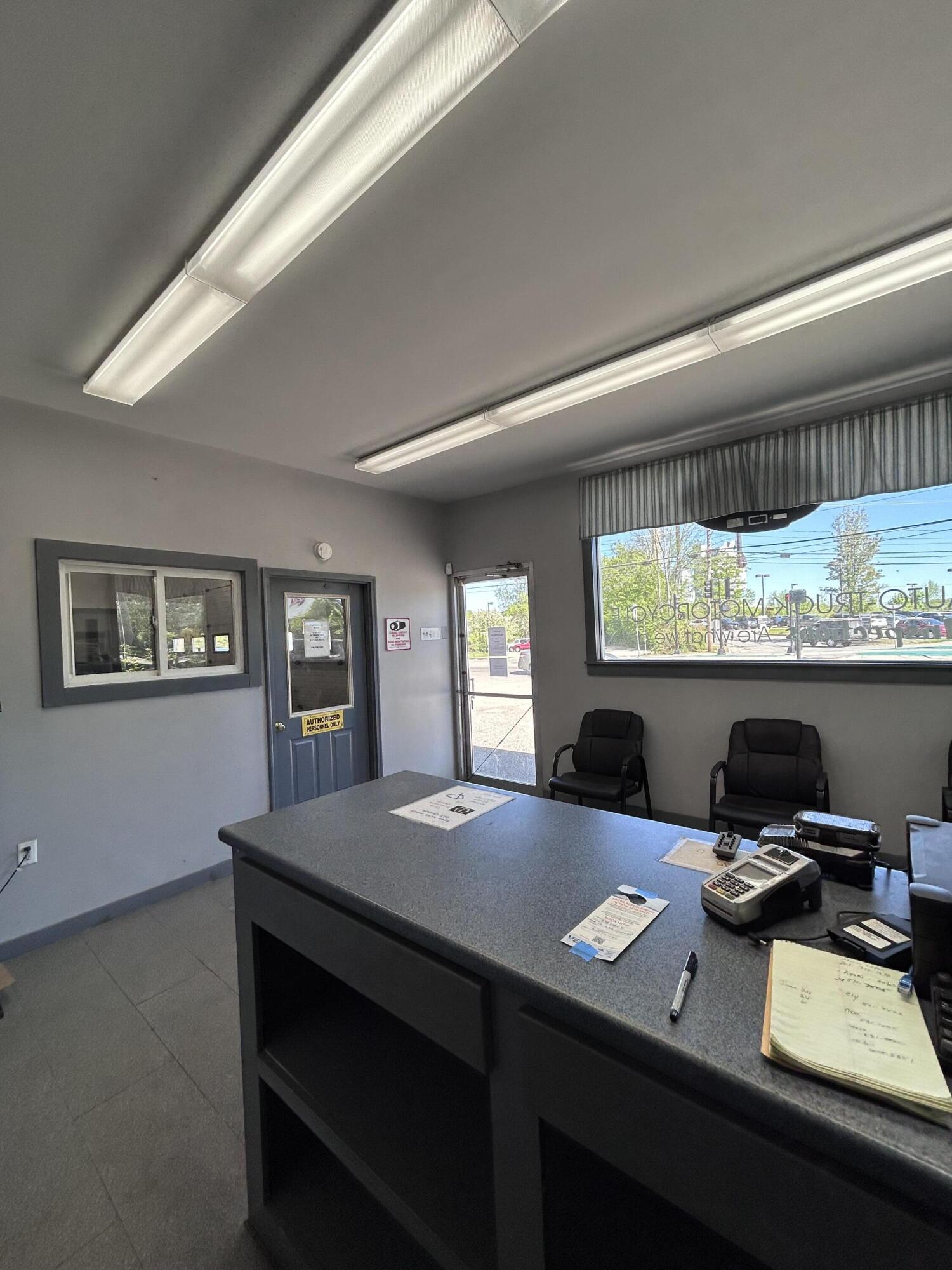 main property photo 5