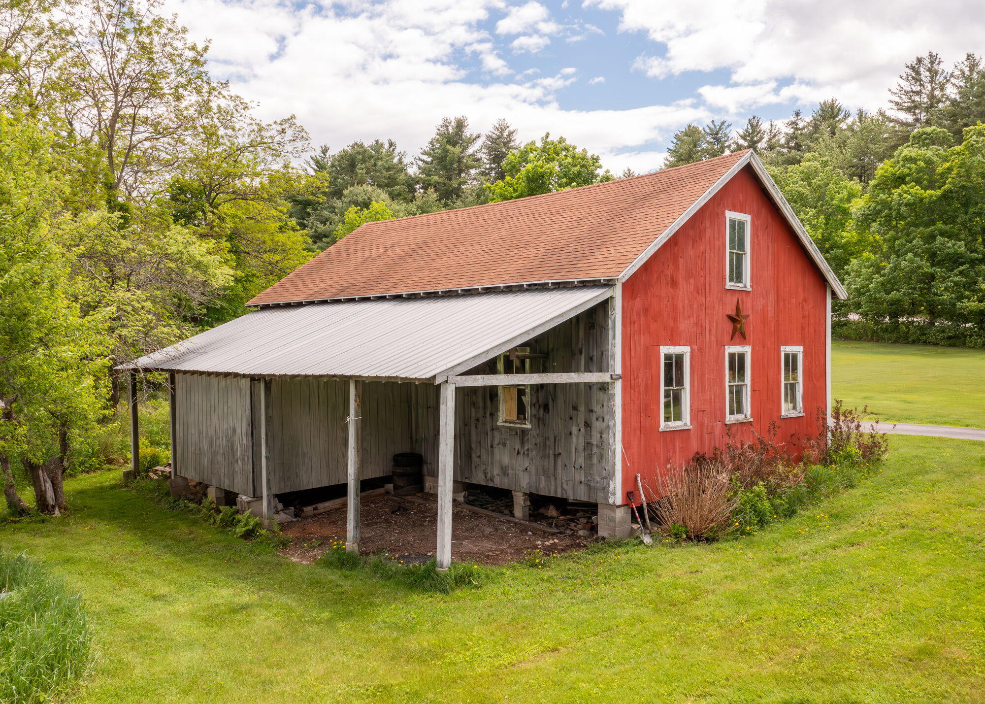 main property photo 48