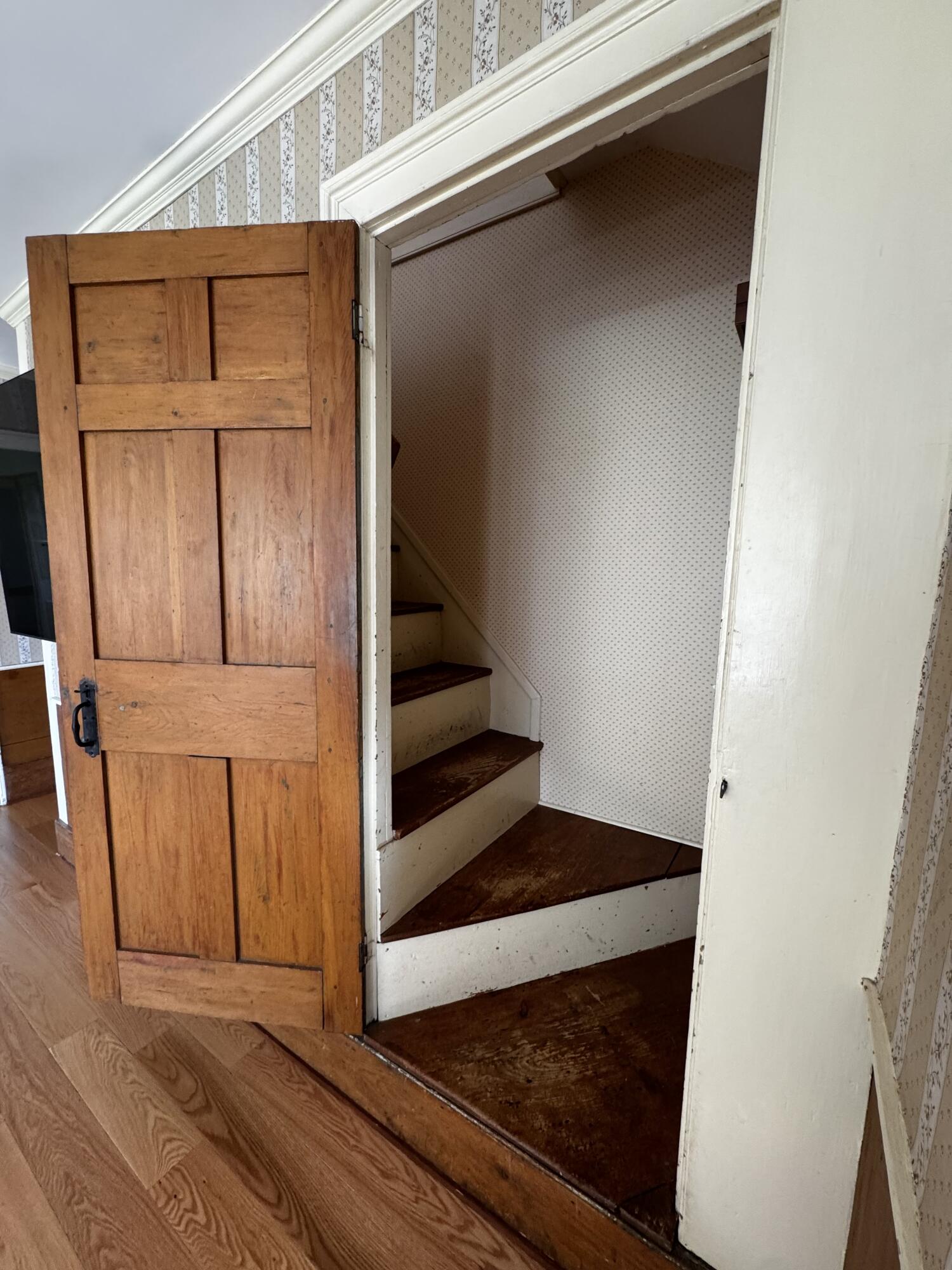 main property photo 29
