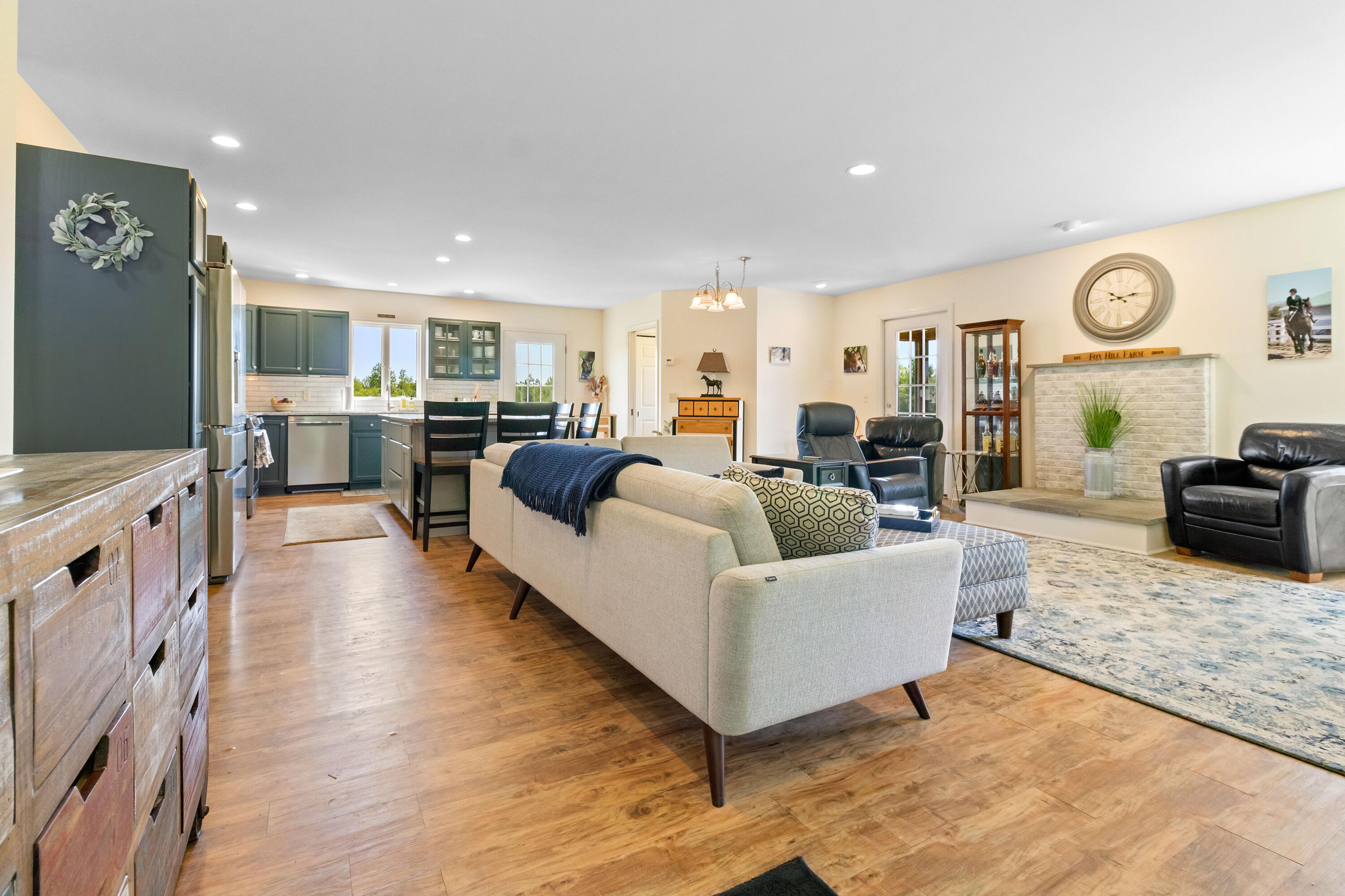 main property photo 6