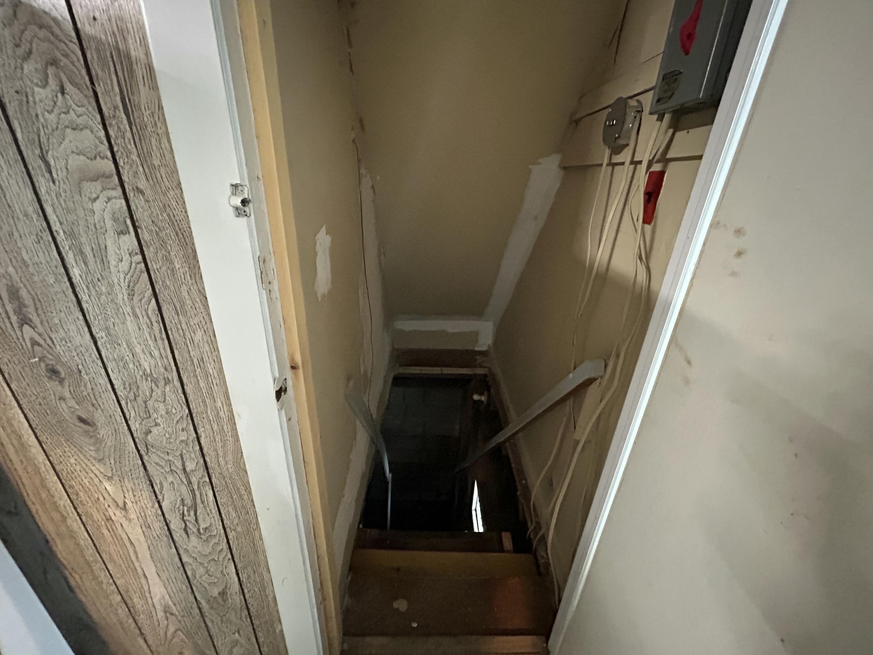 main property photo 36