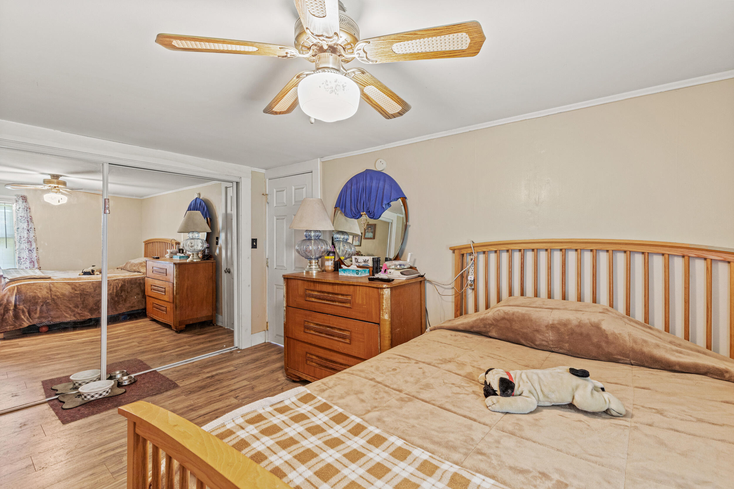 main property photo 18