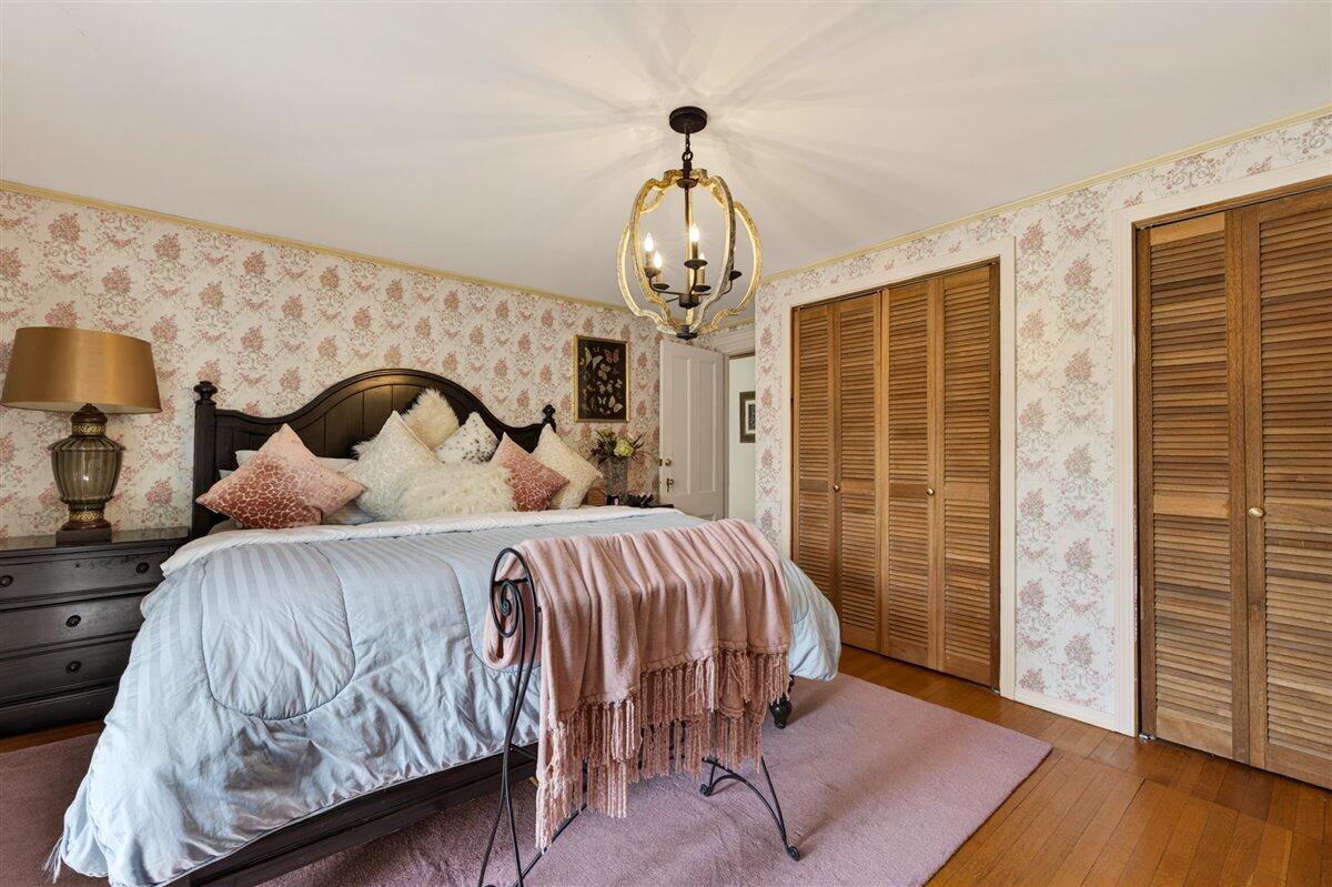 main property photo 59