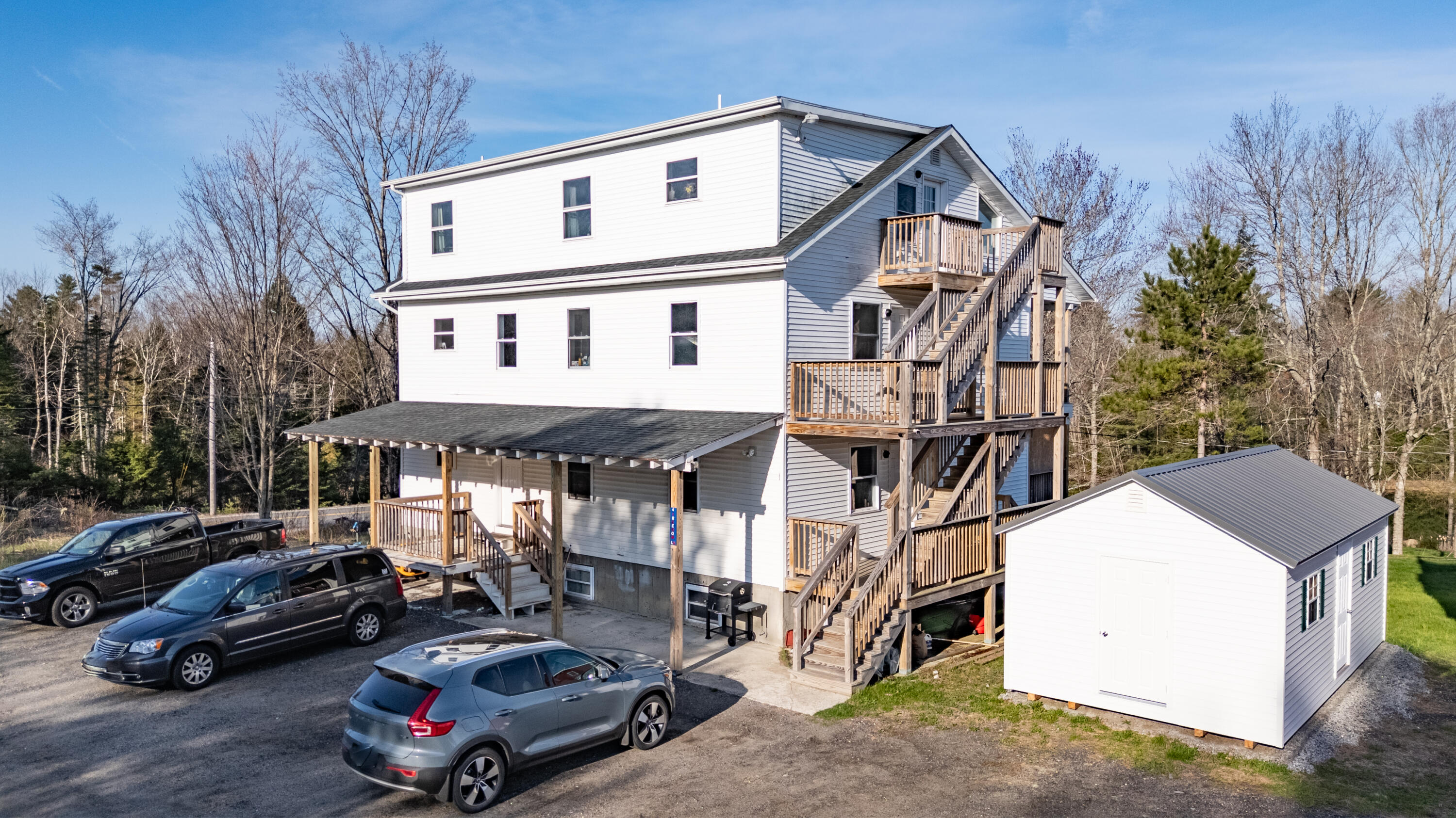 main property photo 17