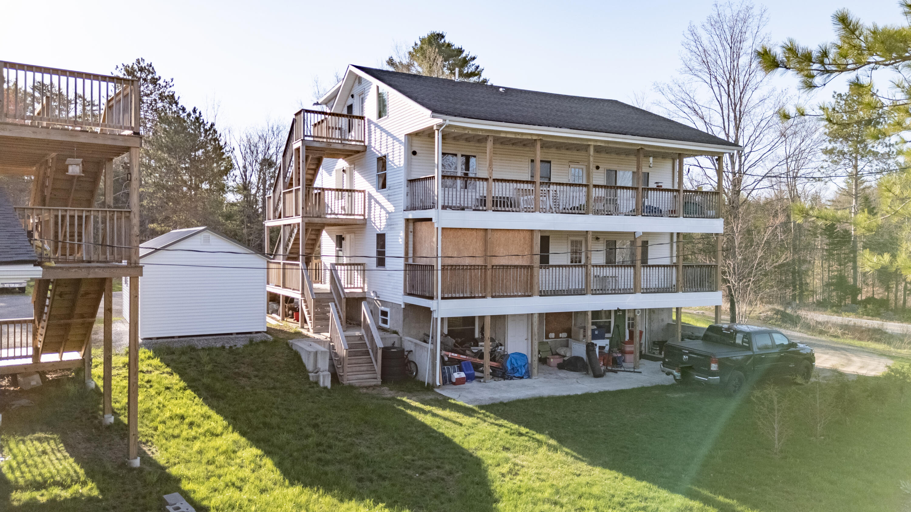 main property photo 20