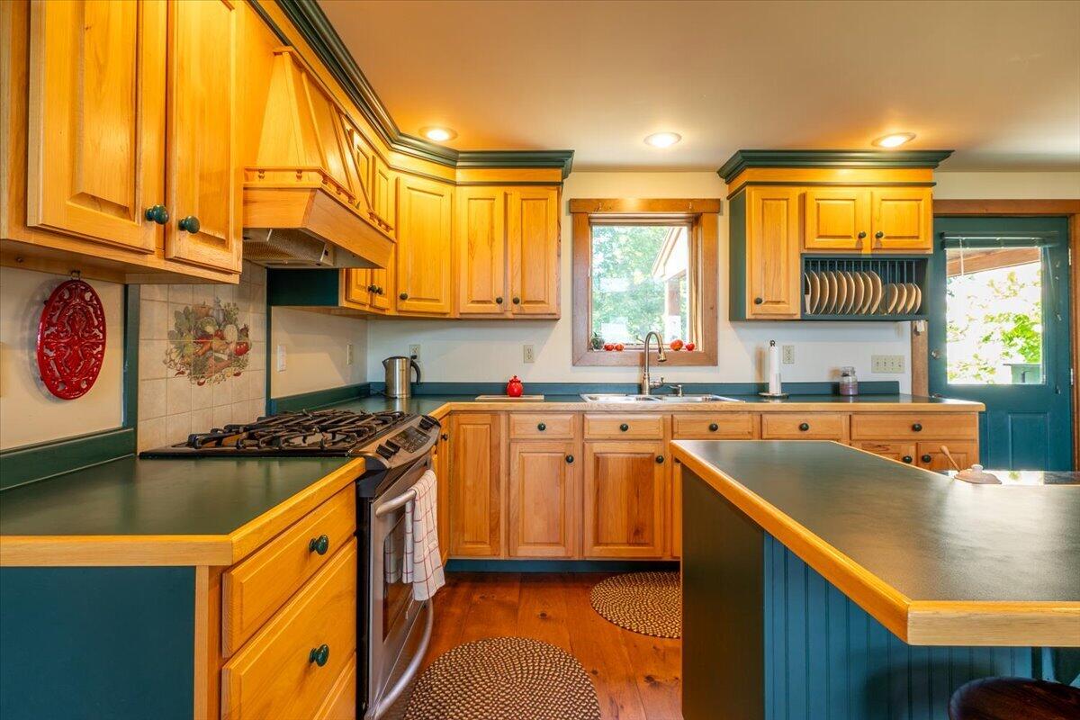 main property photo 5