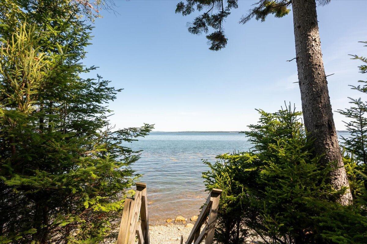 main property photo 68