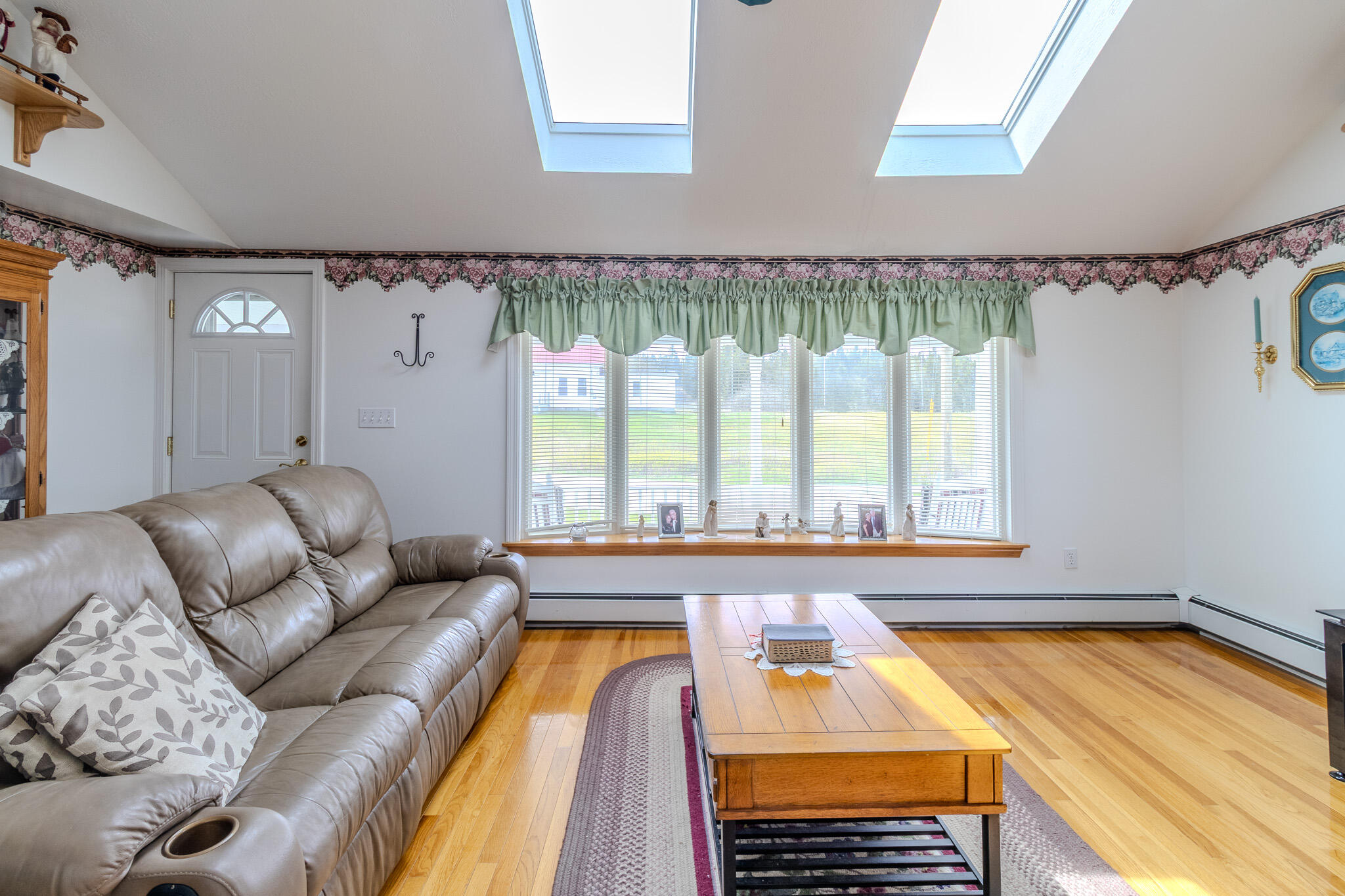 main property photo 37