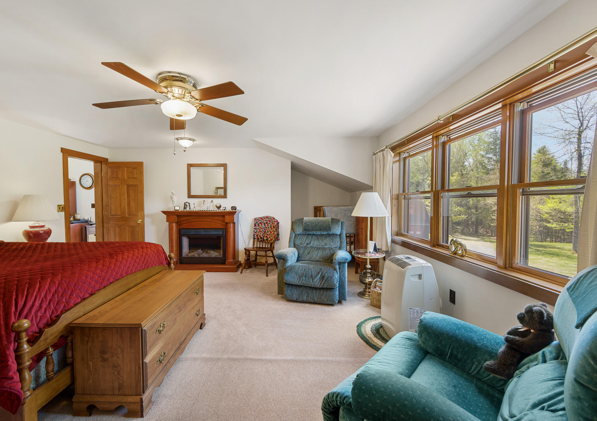 main property photo 45