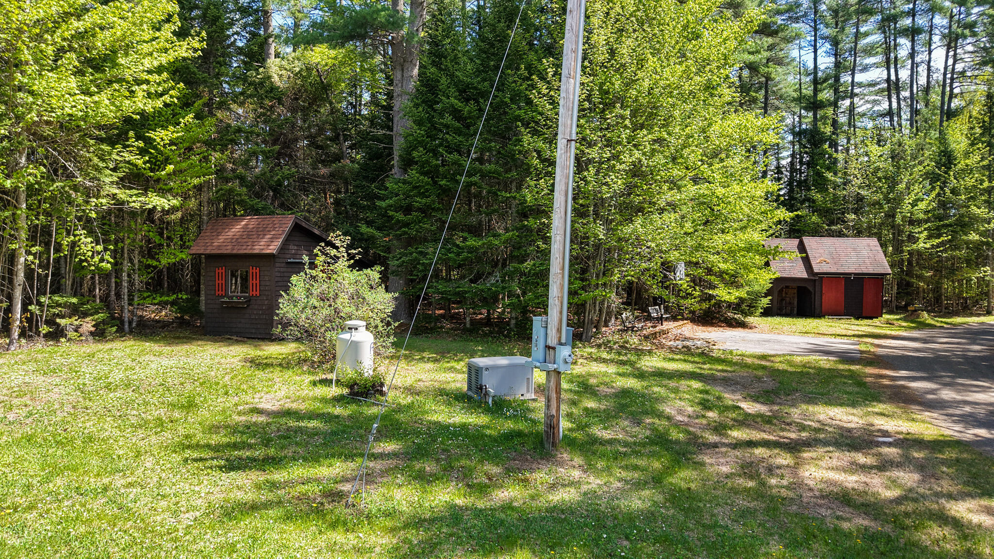 main property photo 94