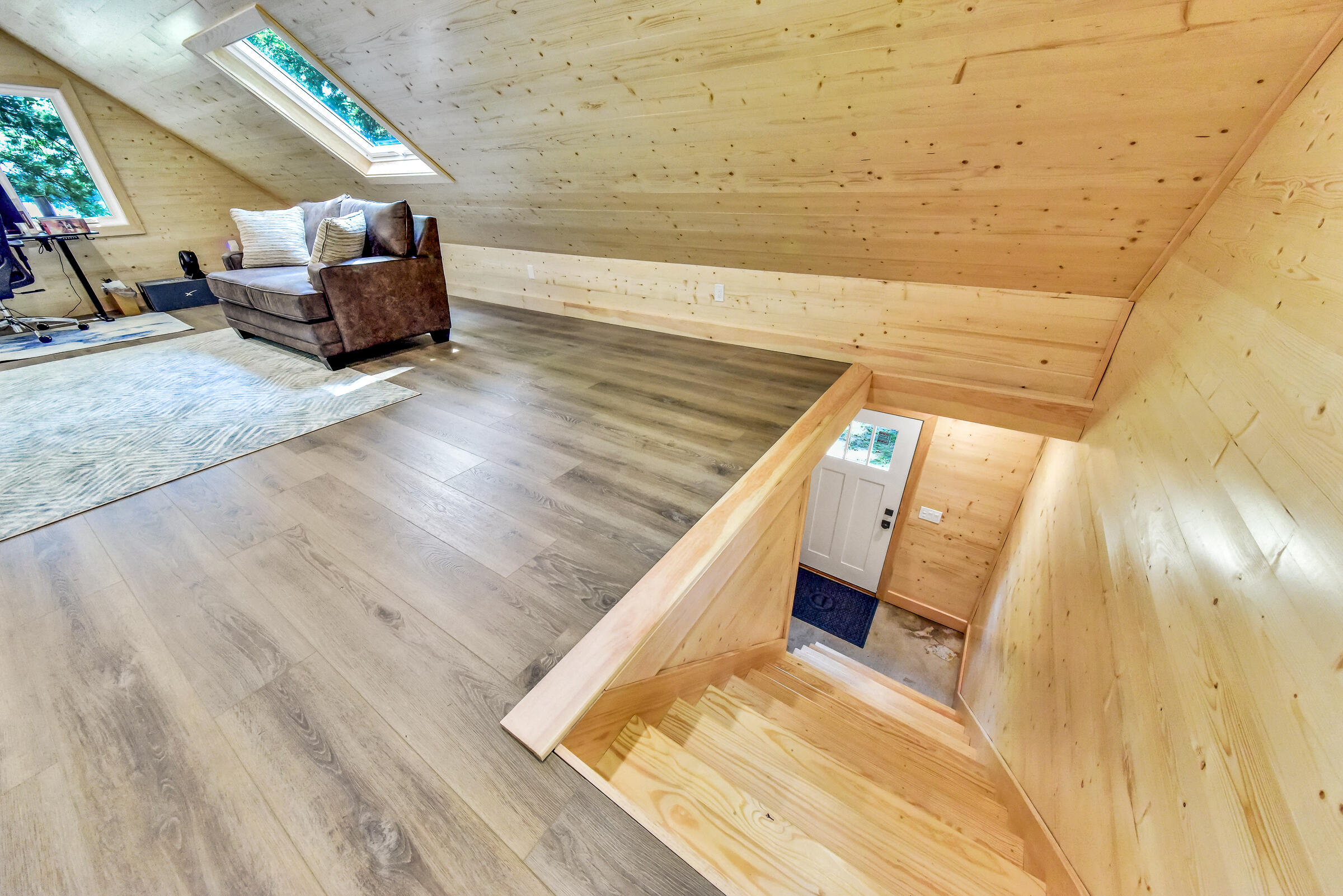 main property photo 40