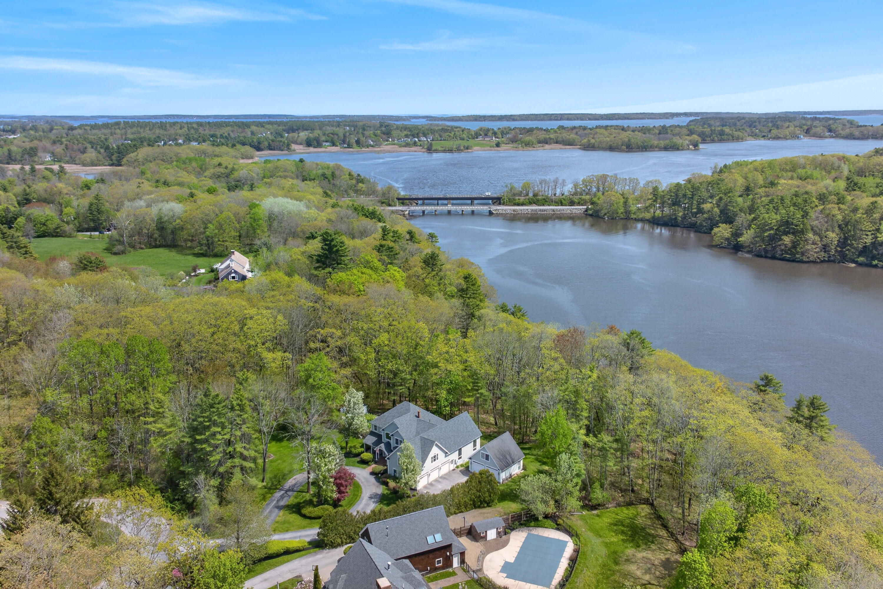 main property photo 38
