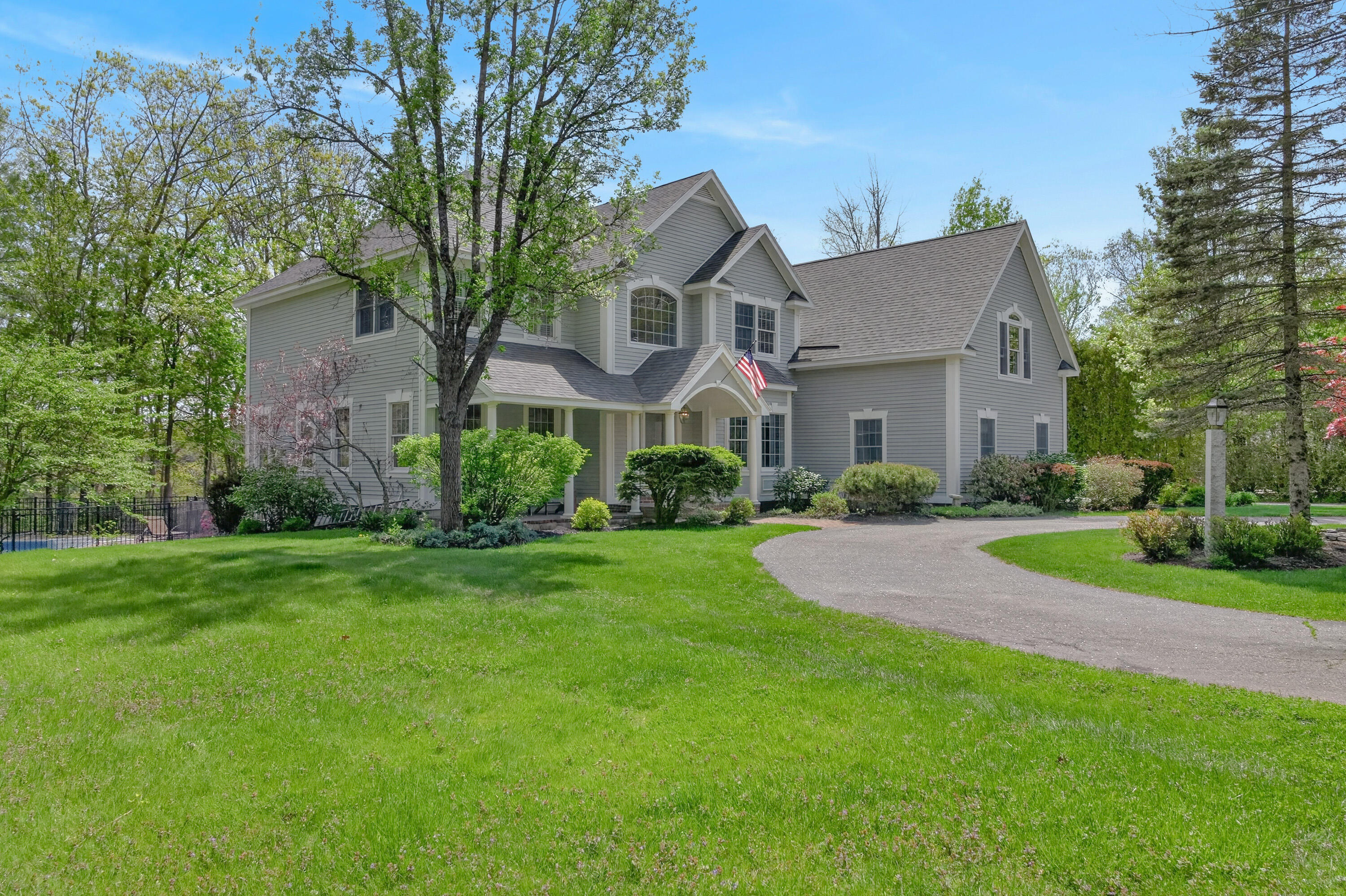 main property photo 42