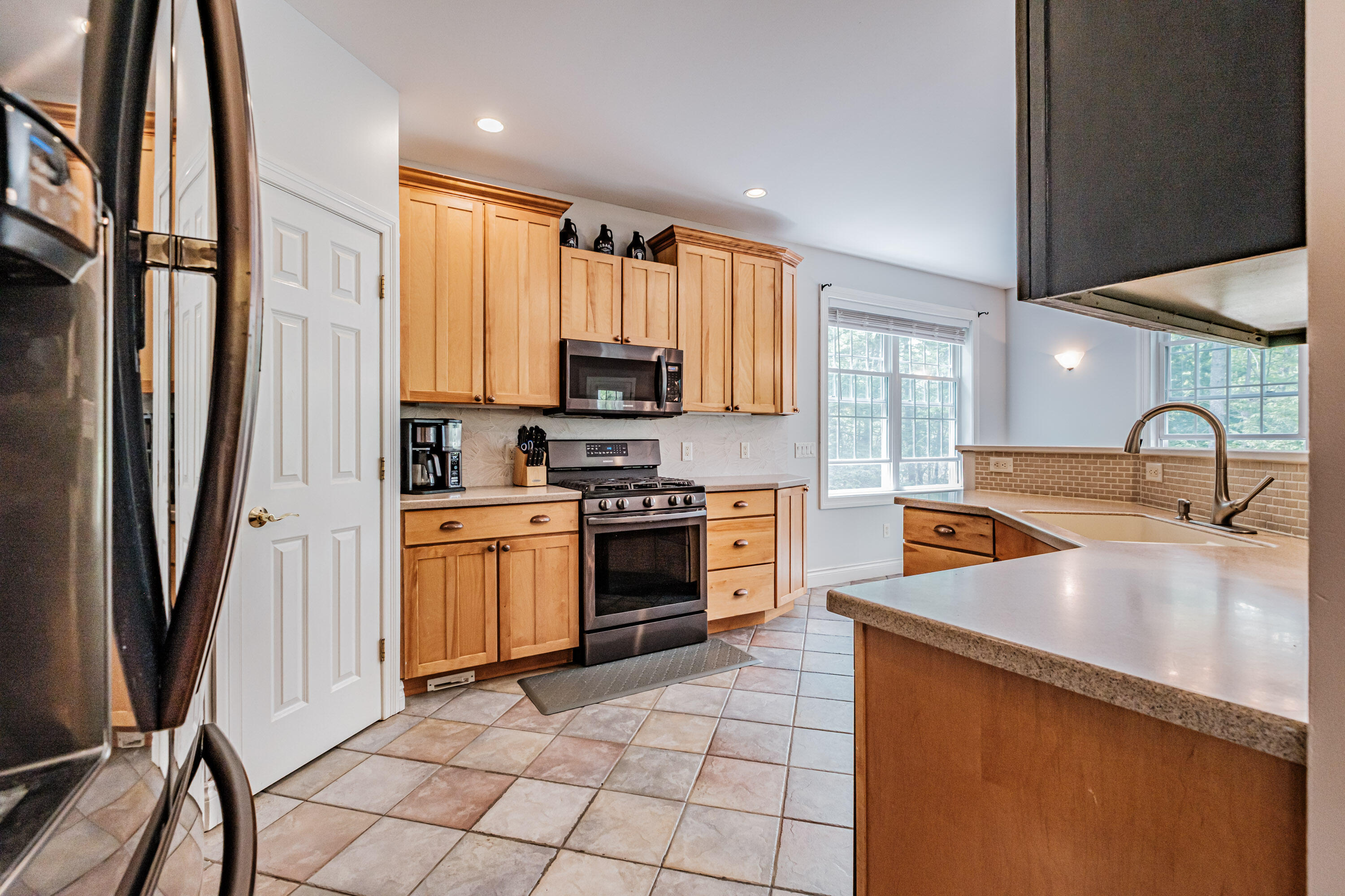 main property photo 15