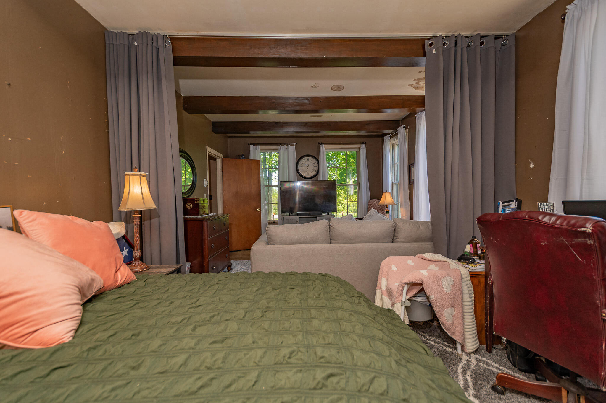 main property photo 25