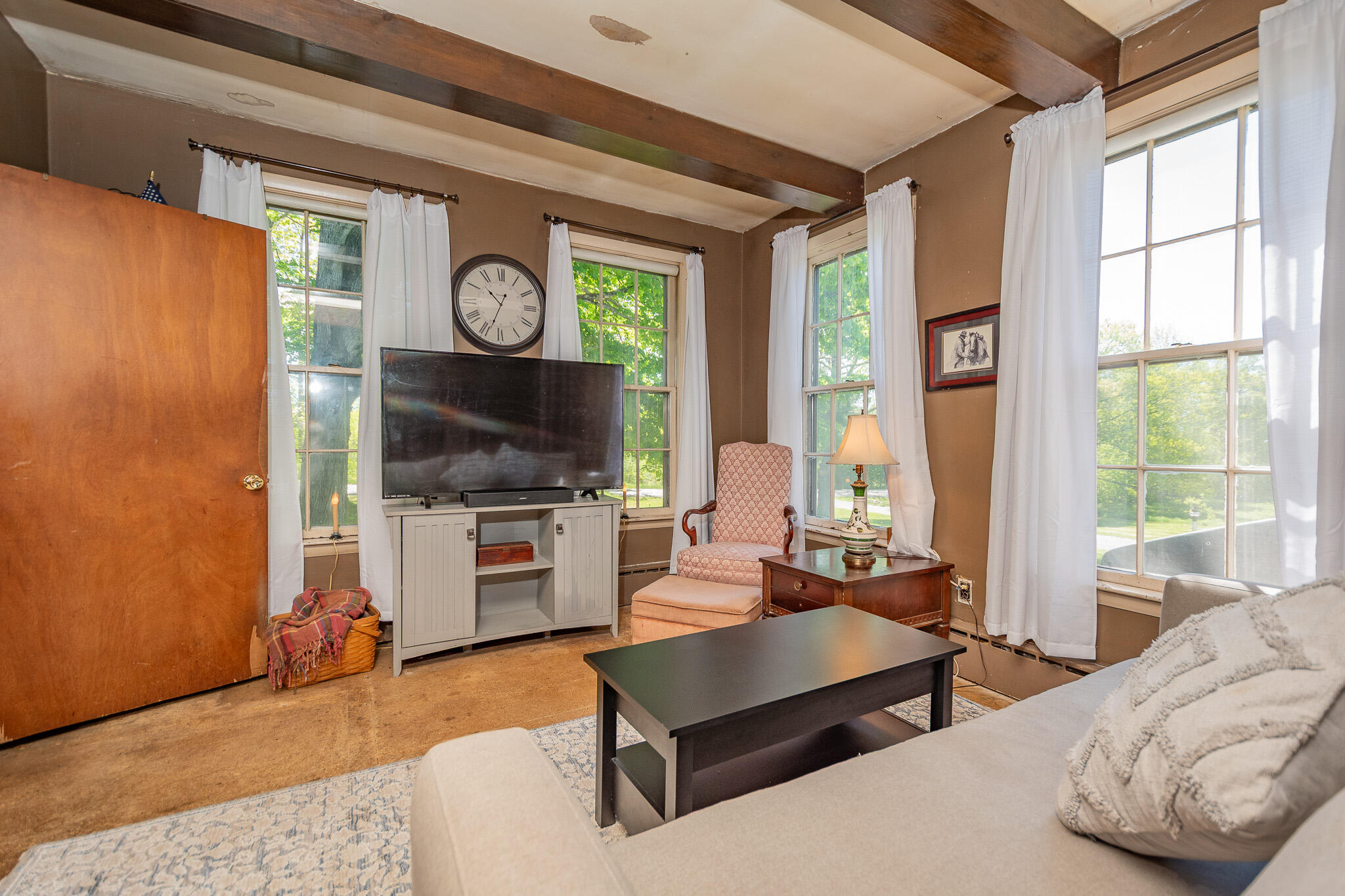 main property photo 26