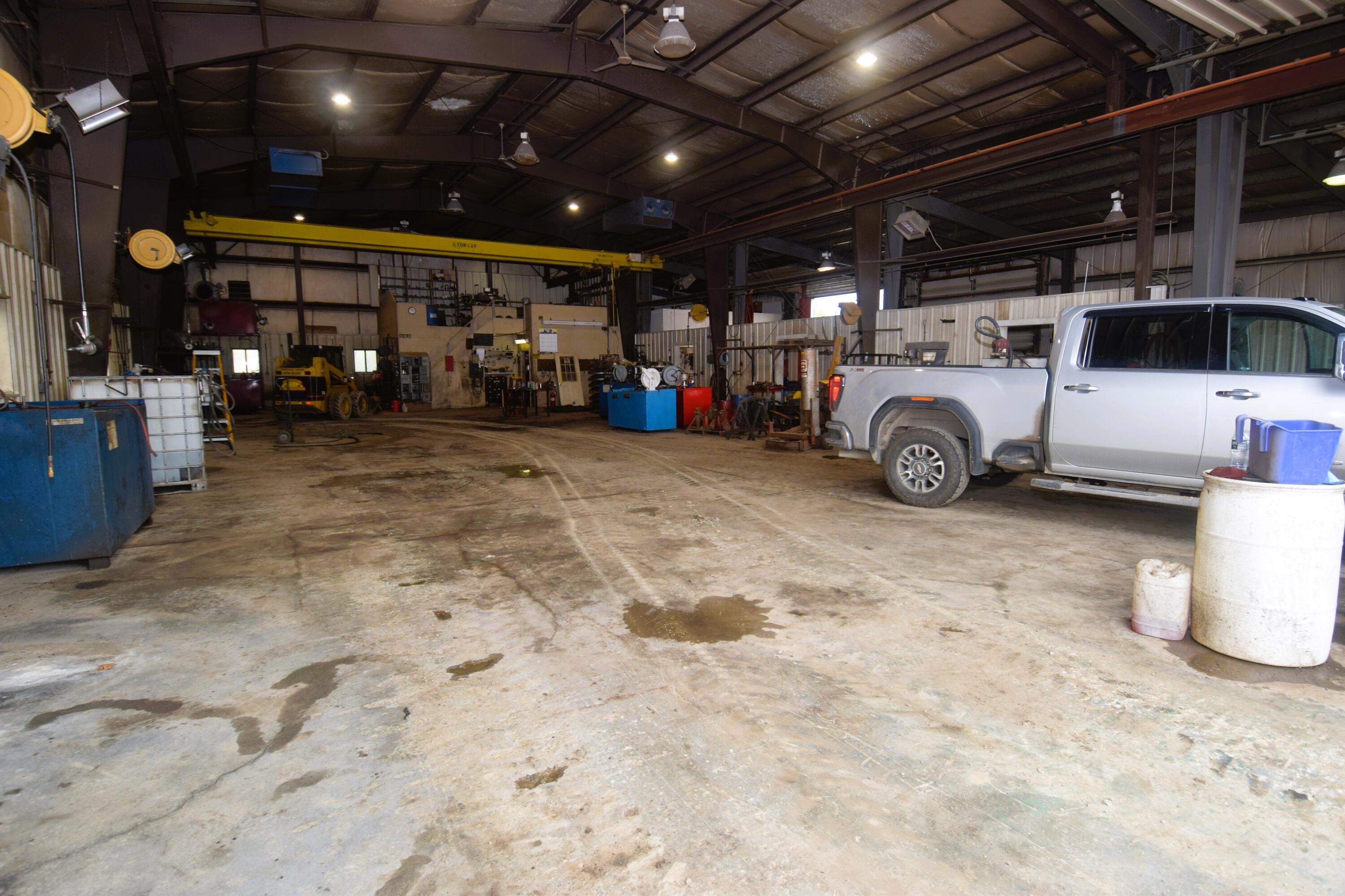 main property photo 27