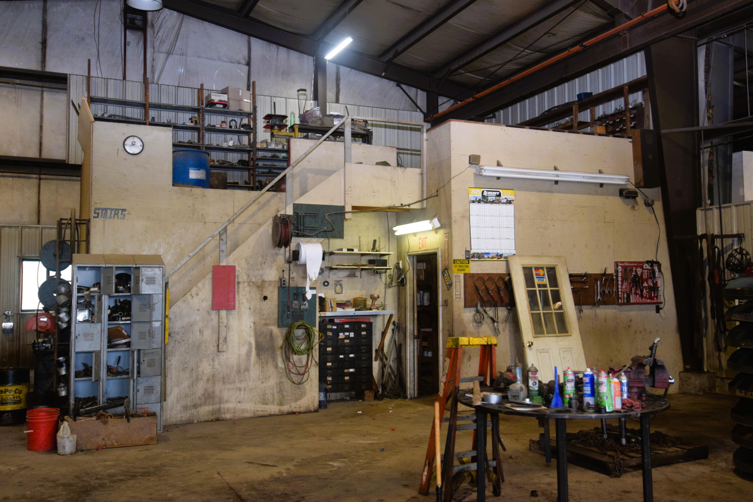 main property photo 29