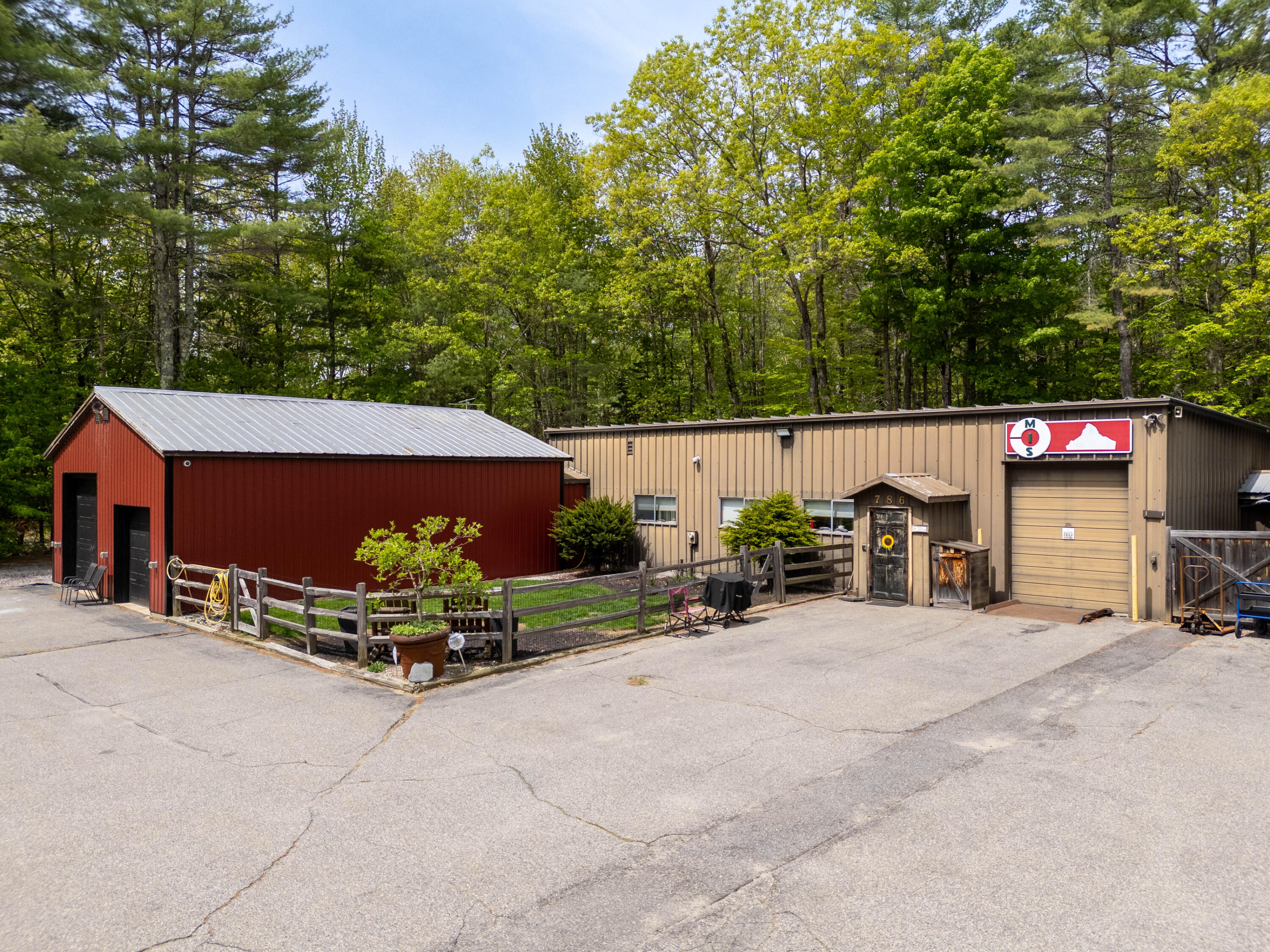 main property photo 64