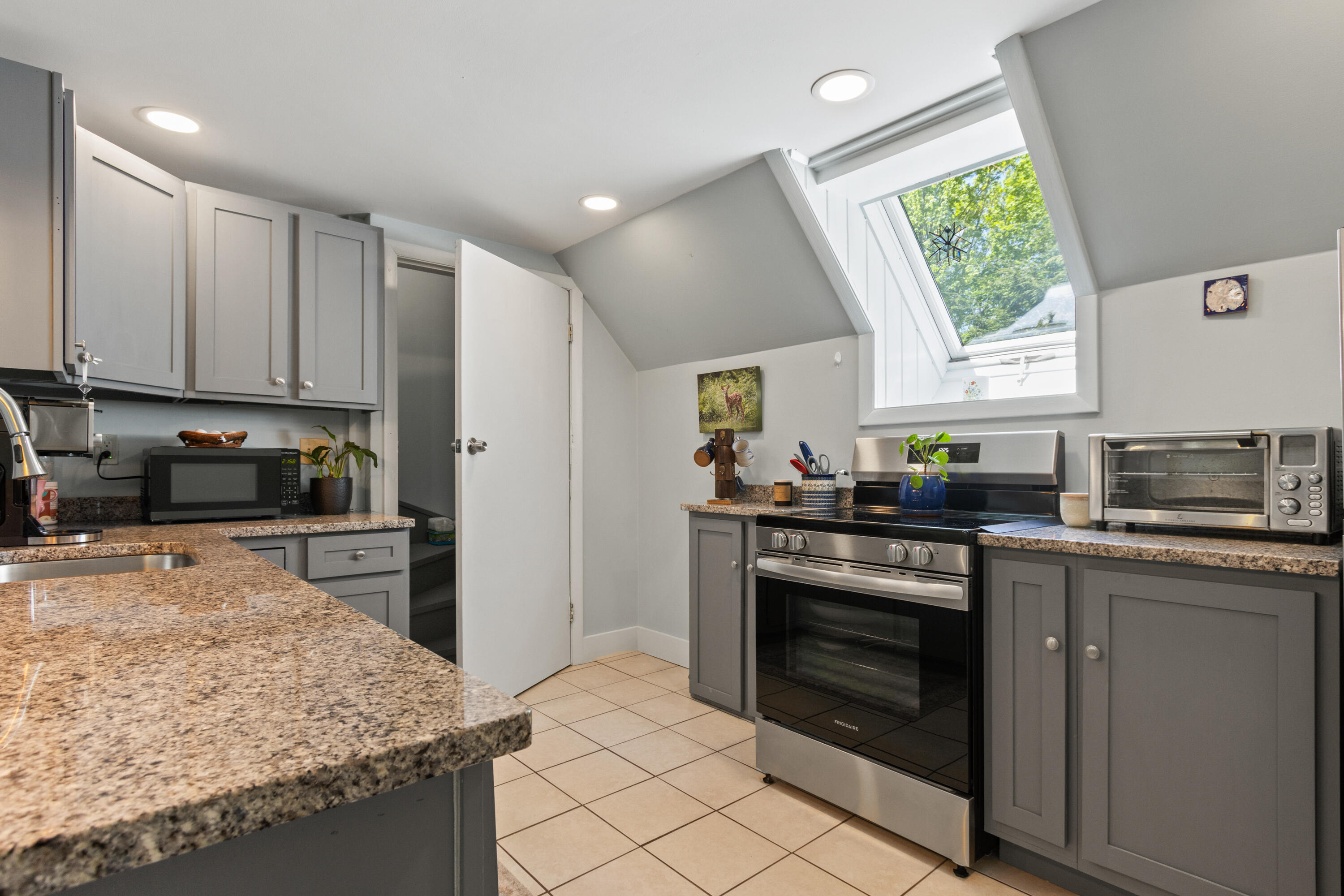 main property photo 64