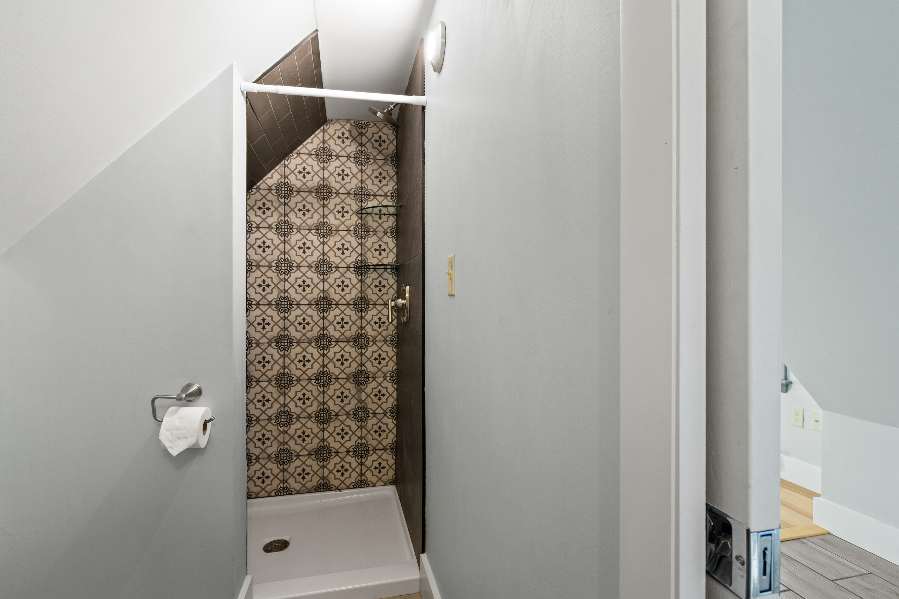 main property photo 70
