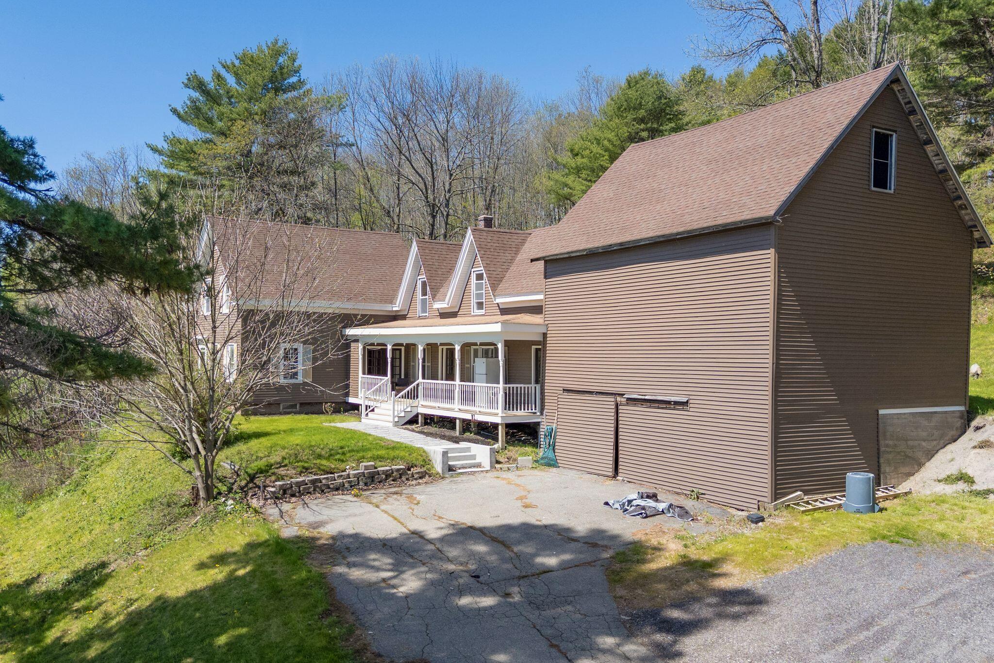 main property photo 14