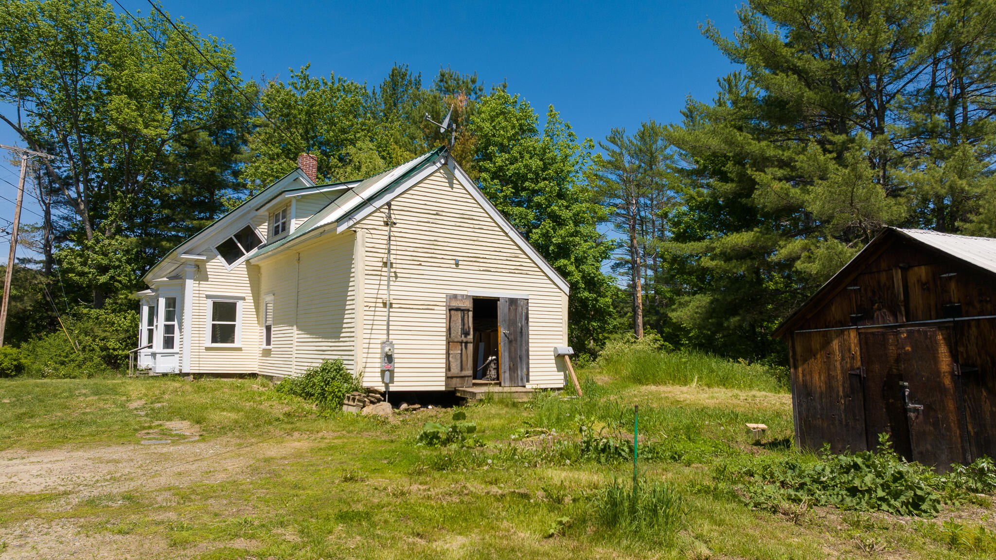 main property photo 4