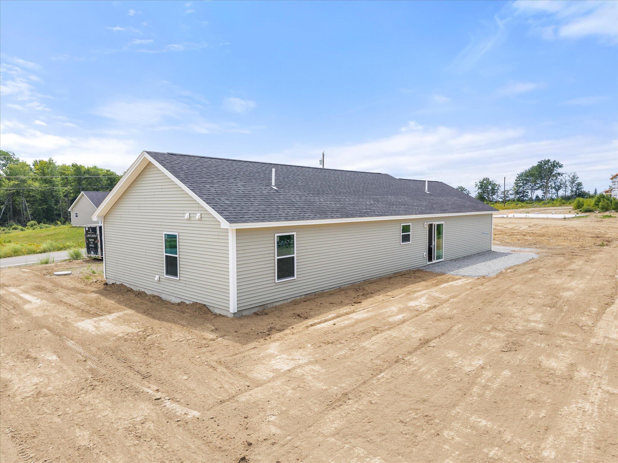 main property photo 20
