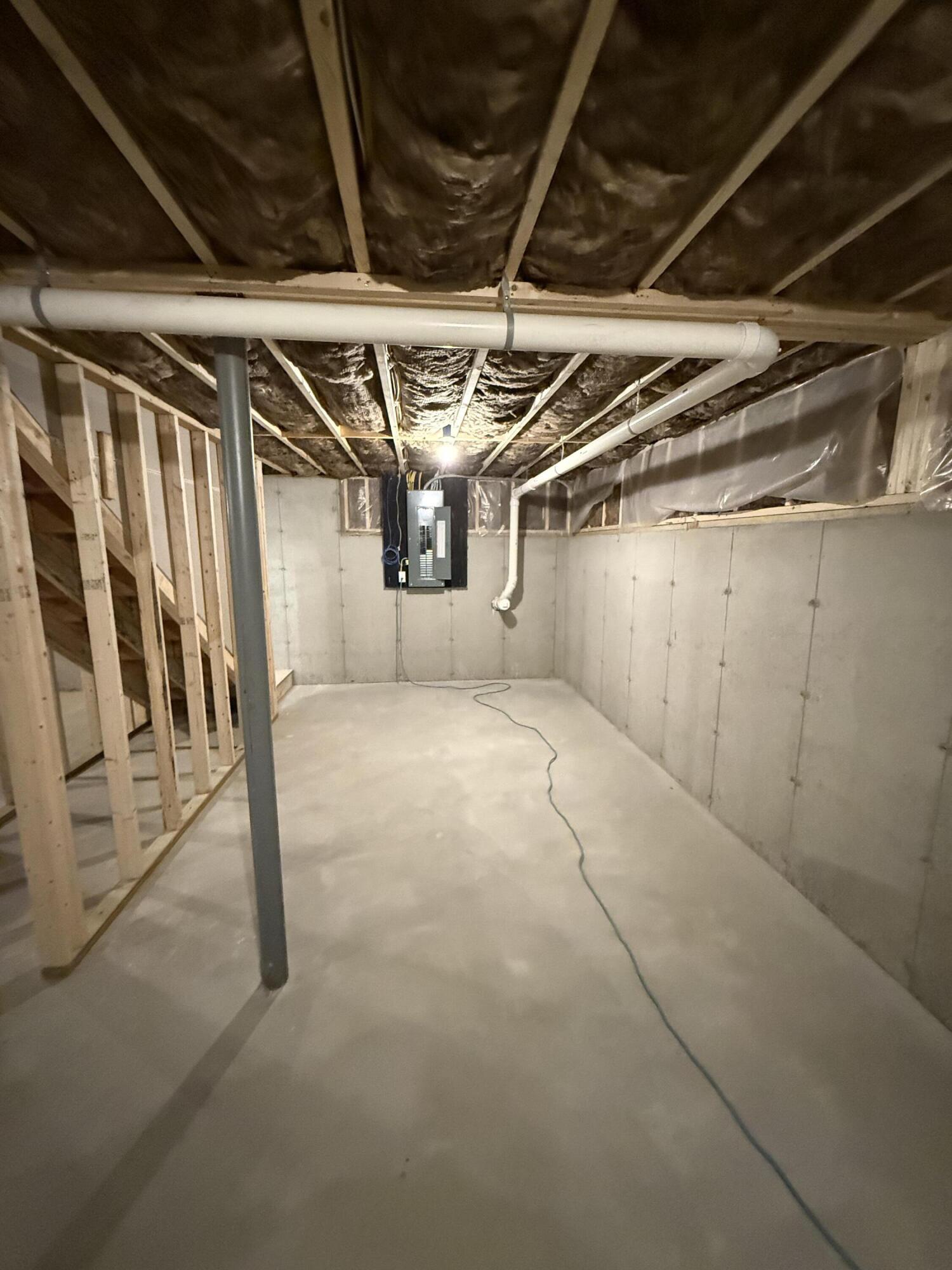 main property photo 24