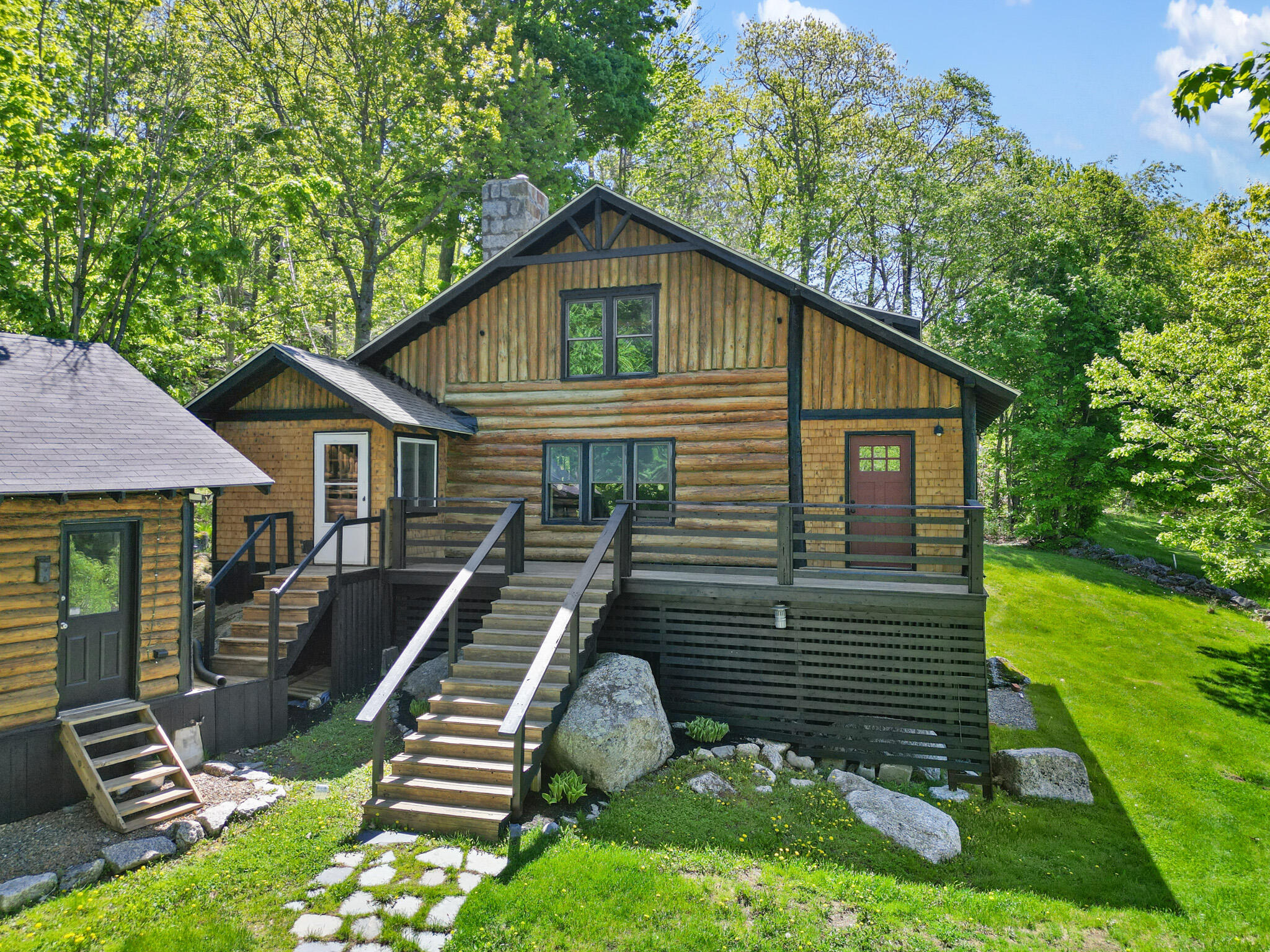 main property photo 32