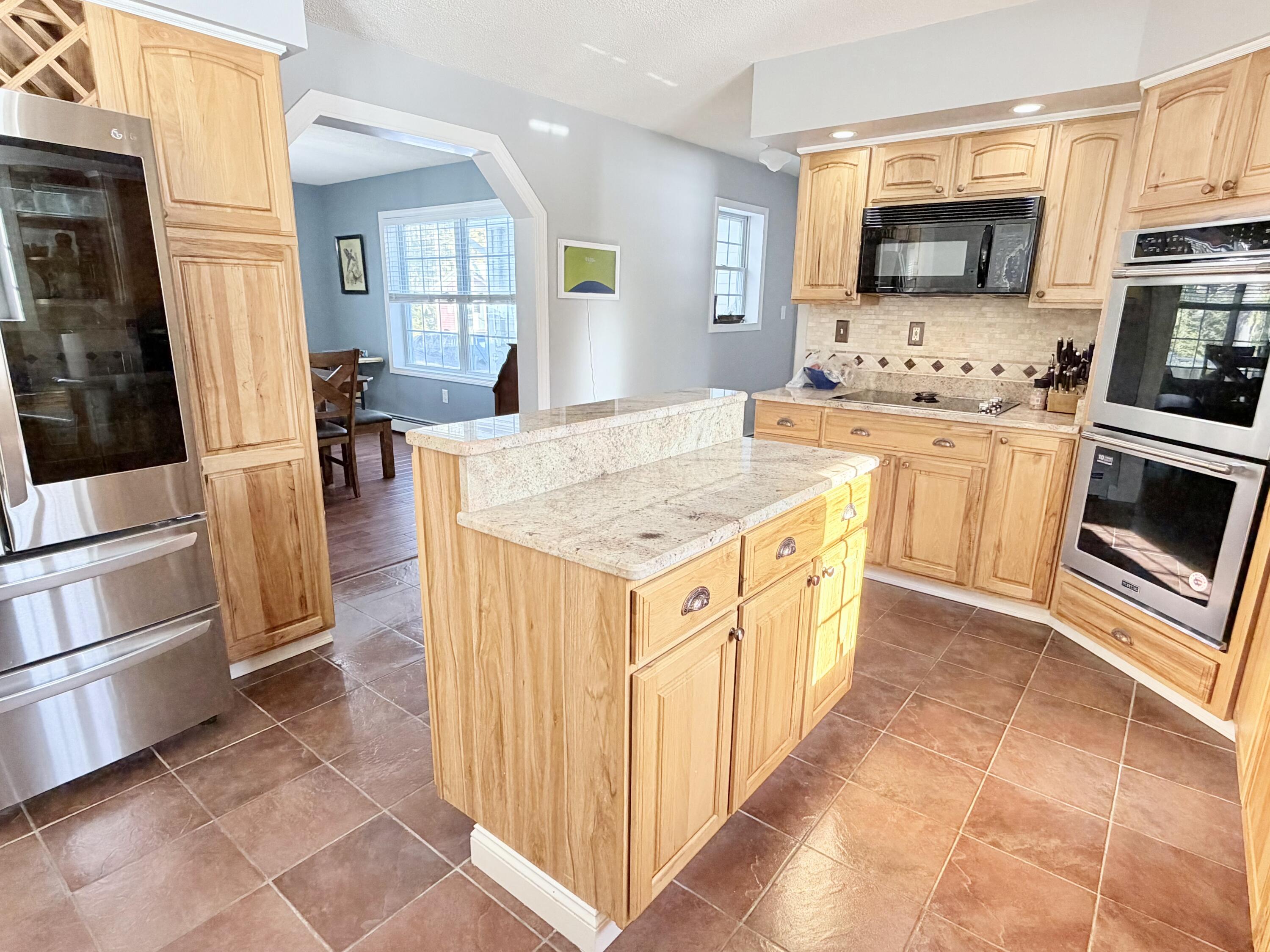 main property photo 10