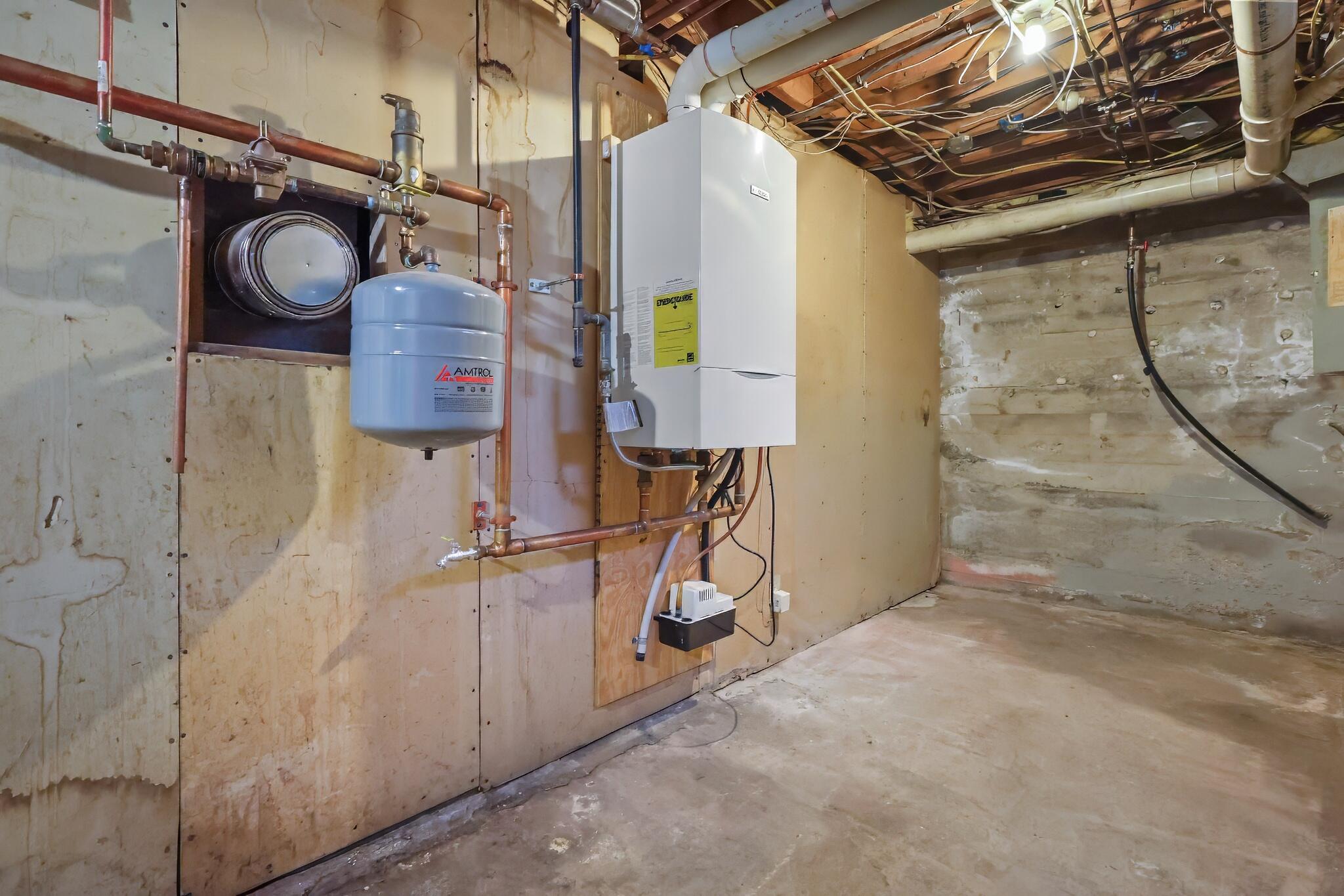 main property photo 39