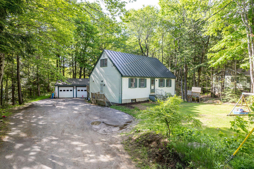 main property photo 32