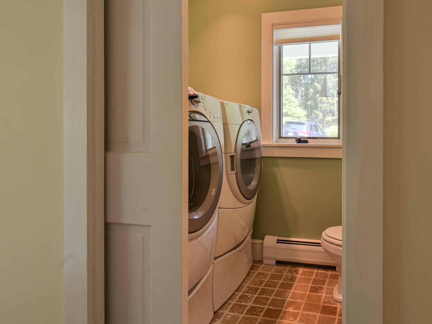 main property photo 15