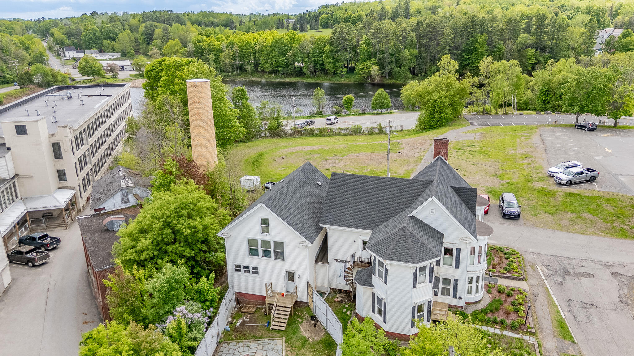 main property photo 95