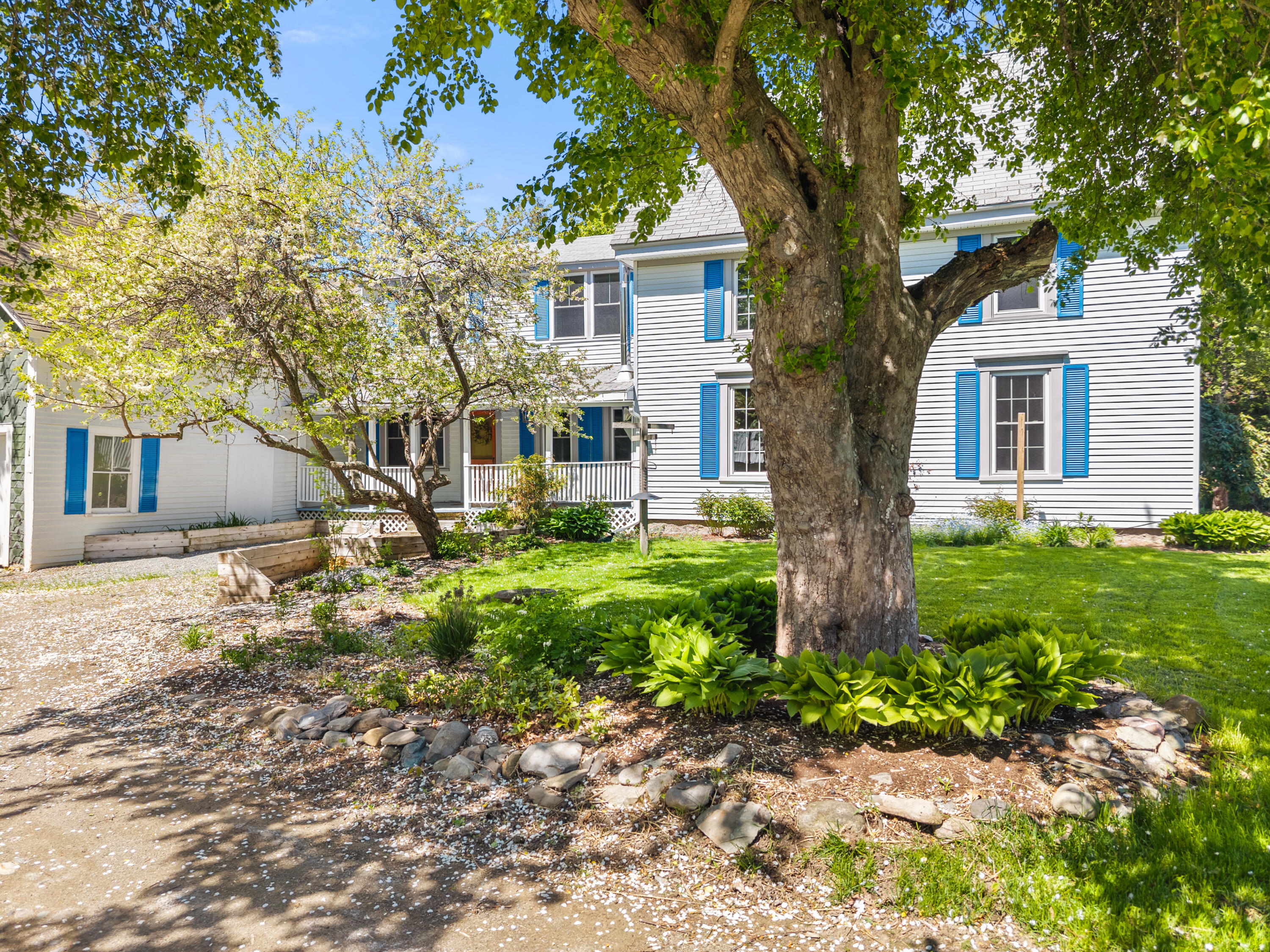 main property photo 46