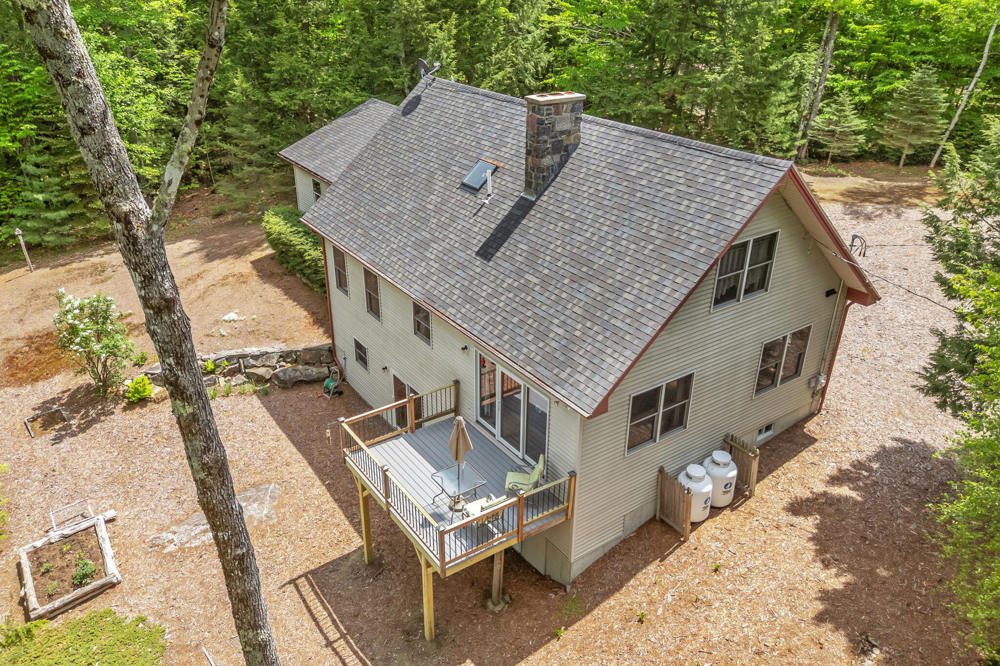 main property photo 59