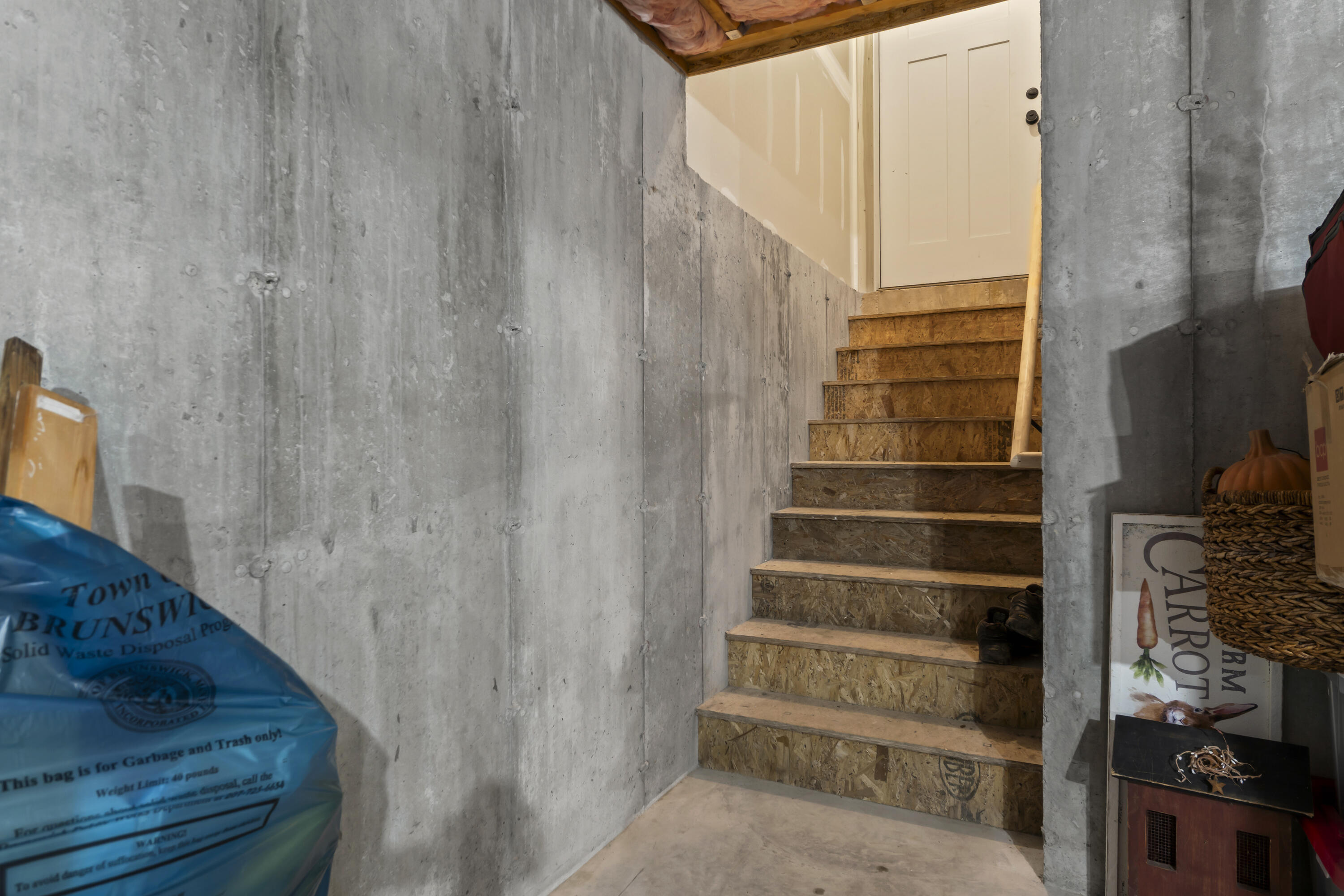 main property photo 80
