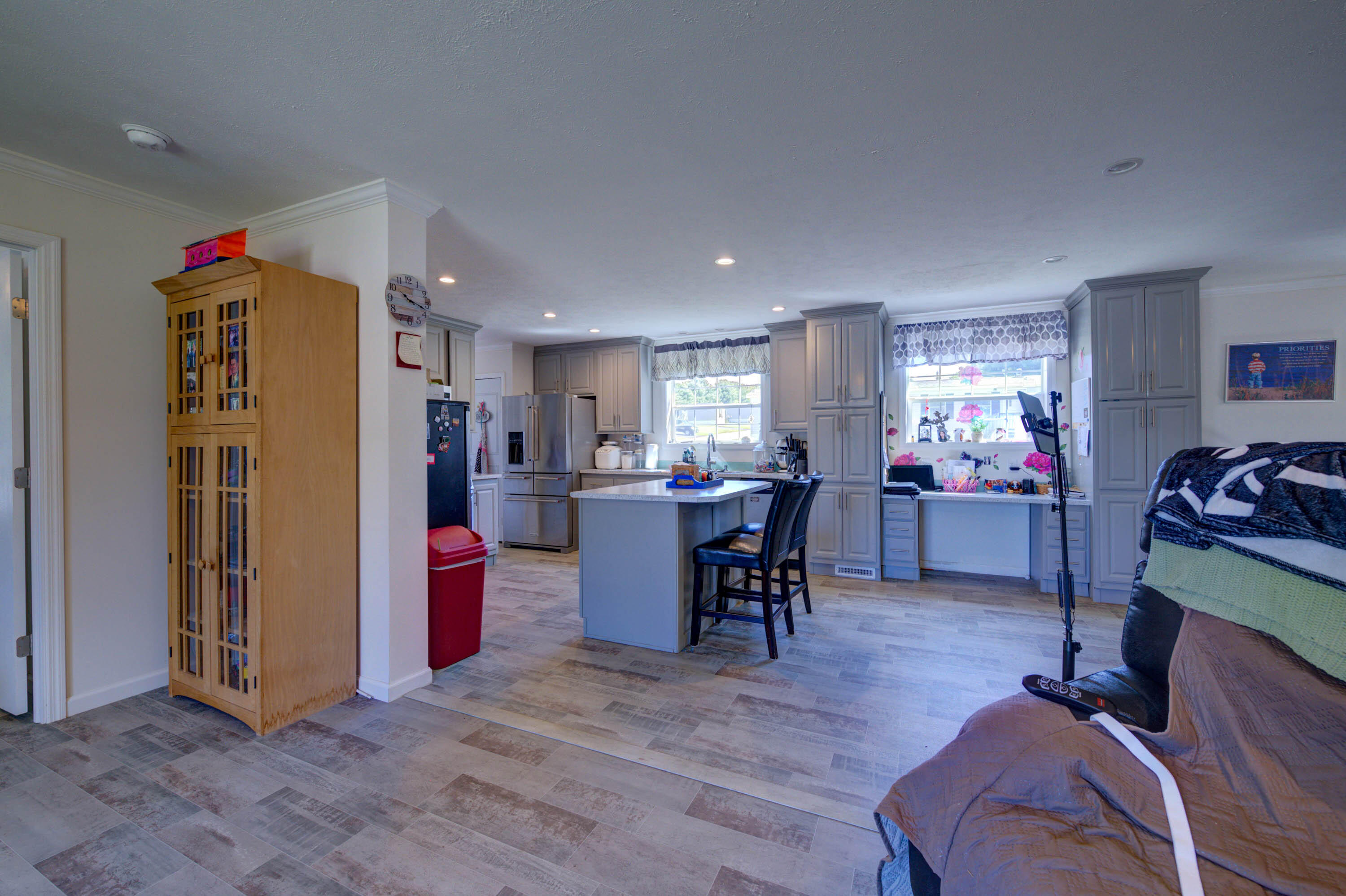 main property photo 14