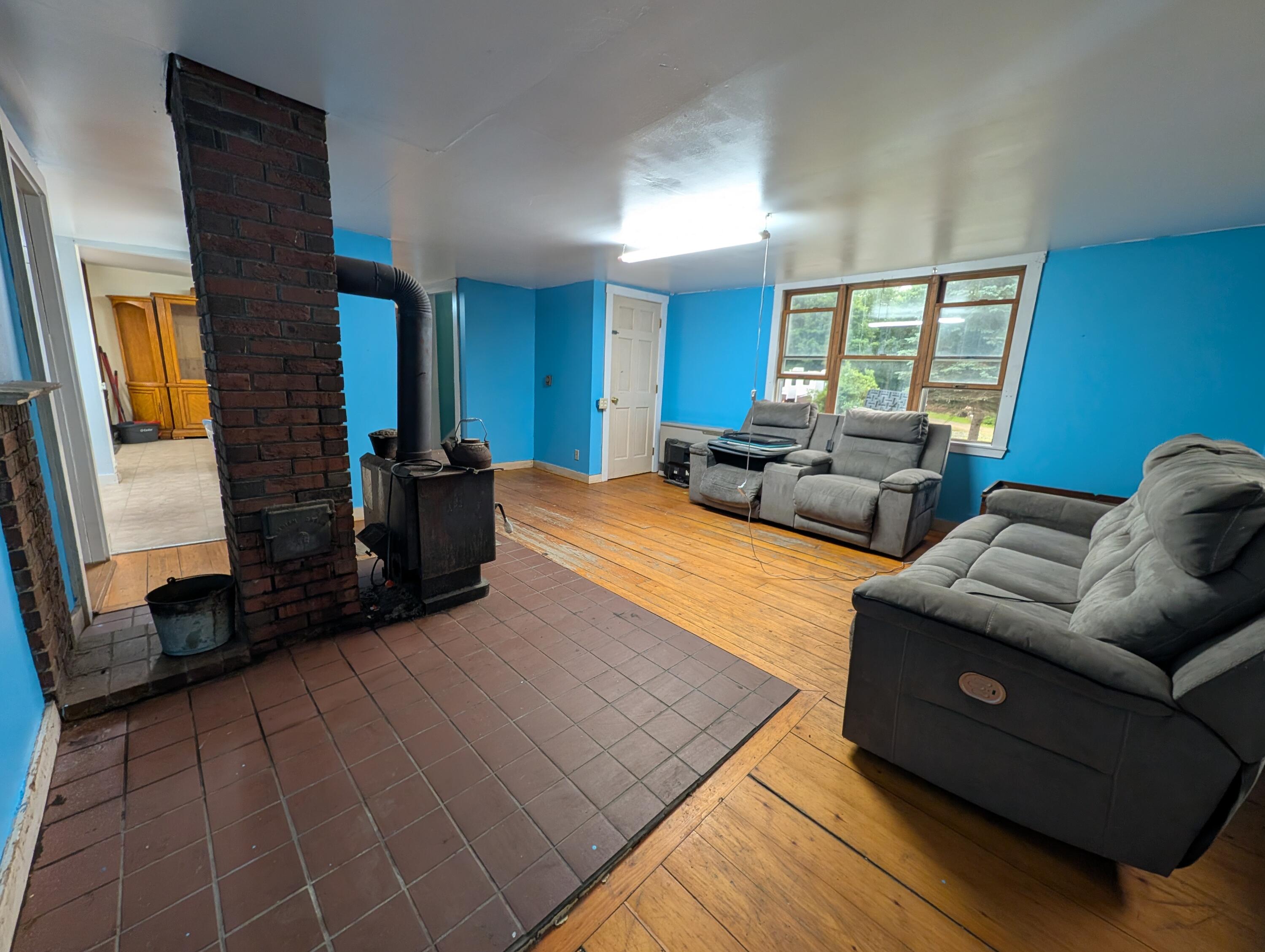 main property photo 12
