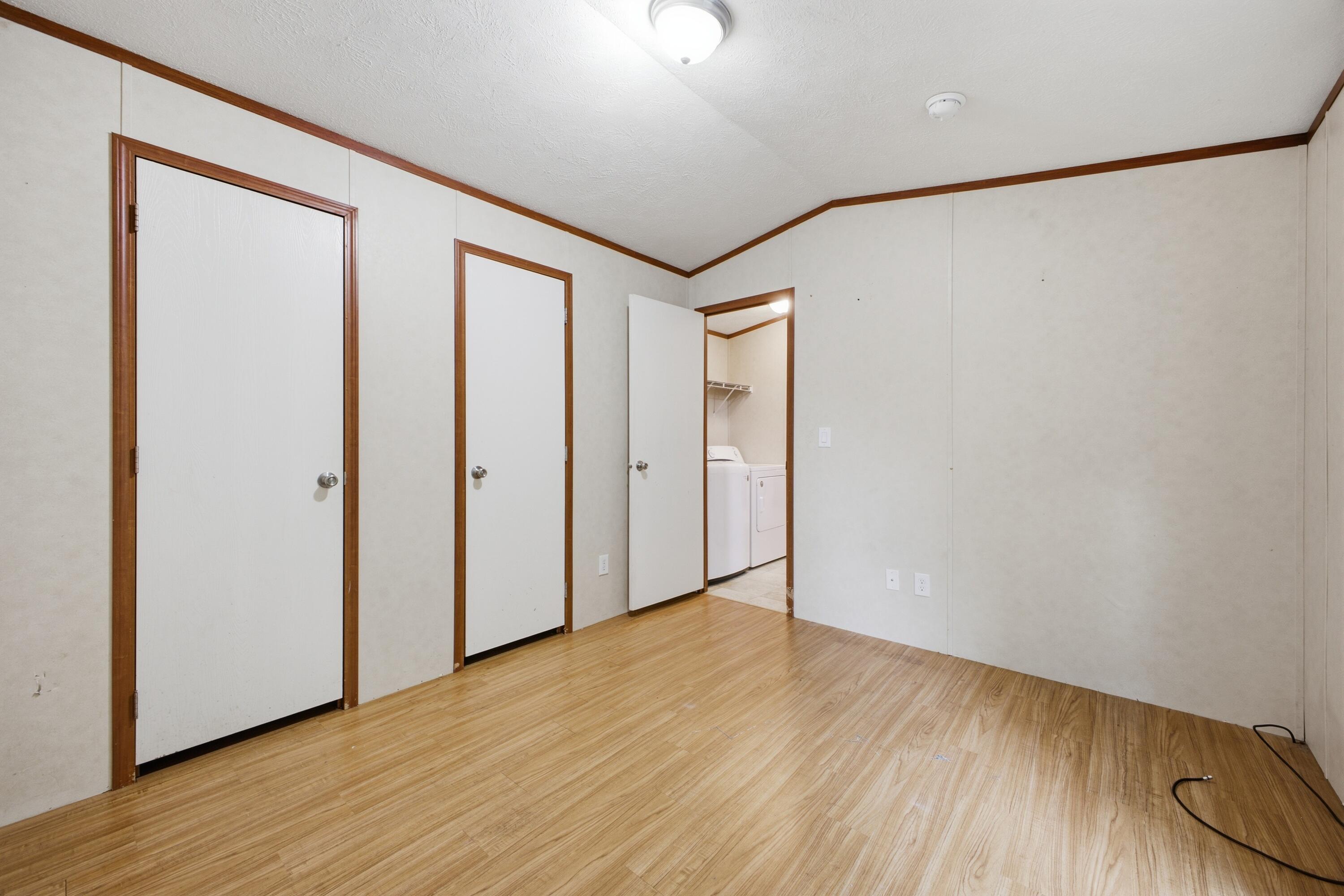 main property photo 75