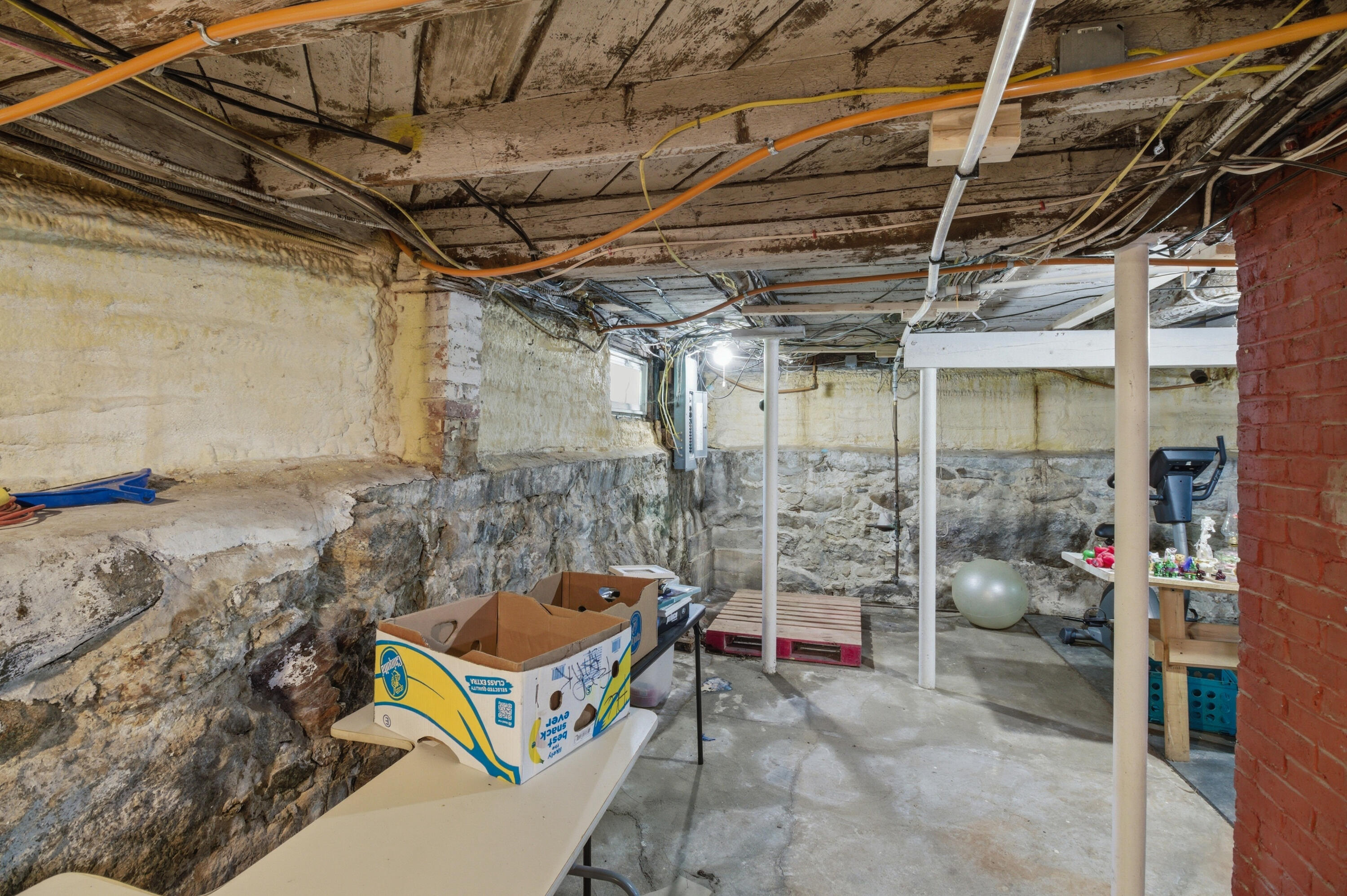 main property photo 75