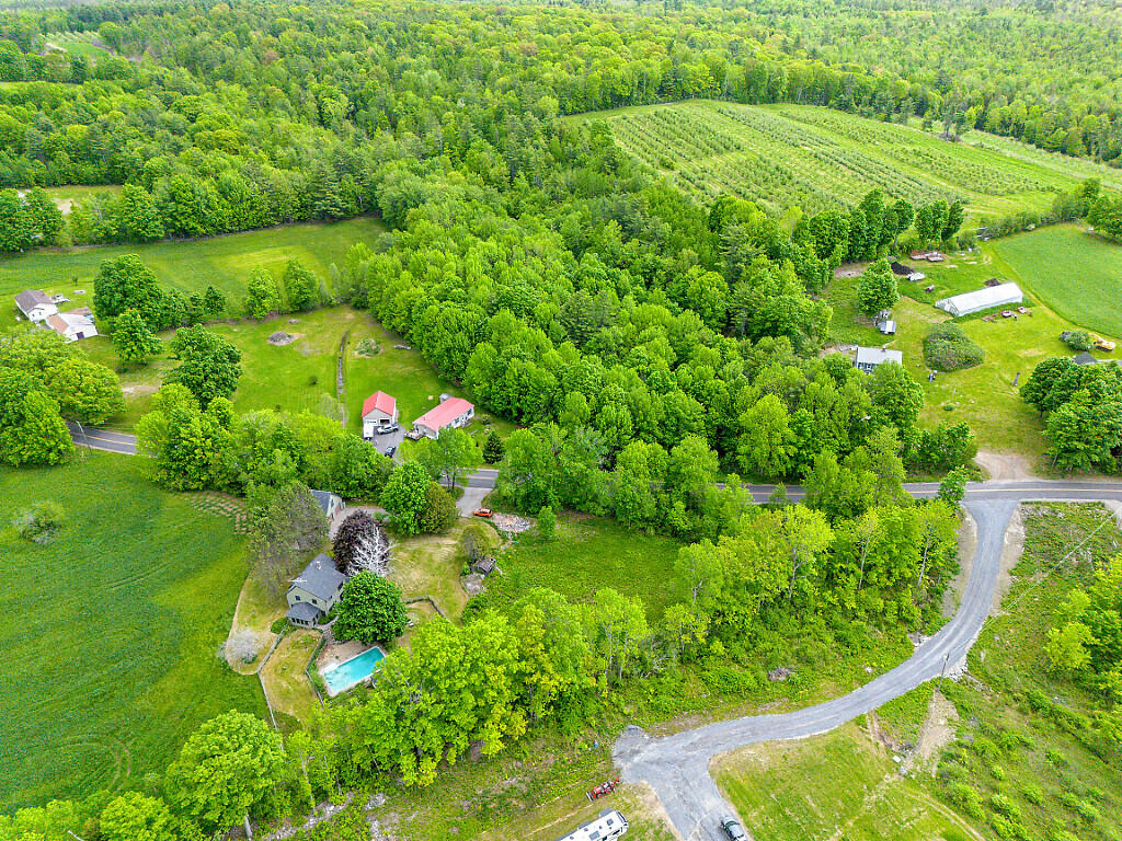 main property photo 39