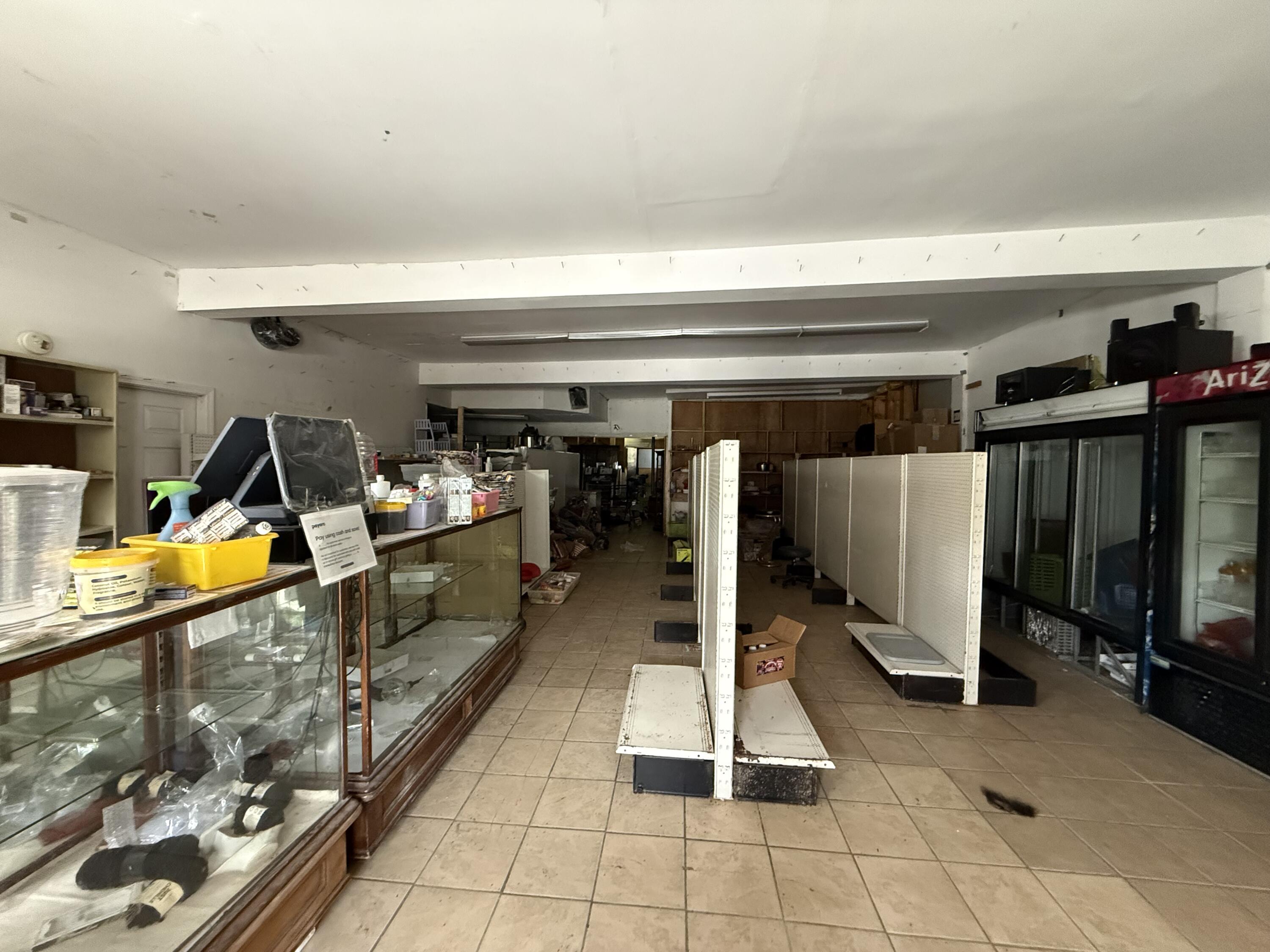 main property photo 5