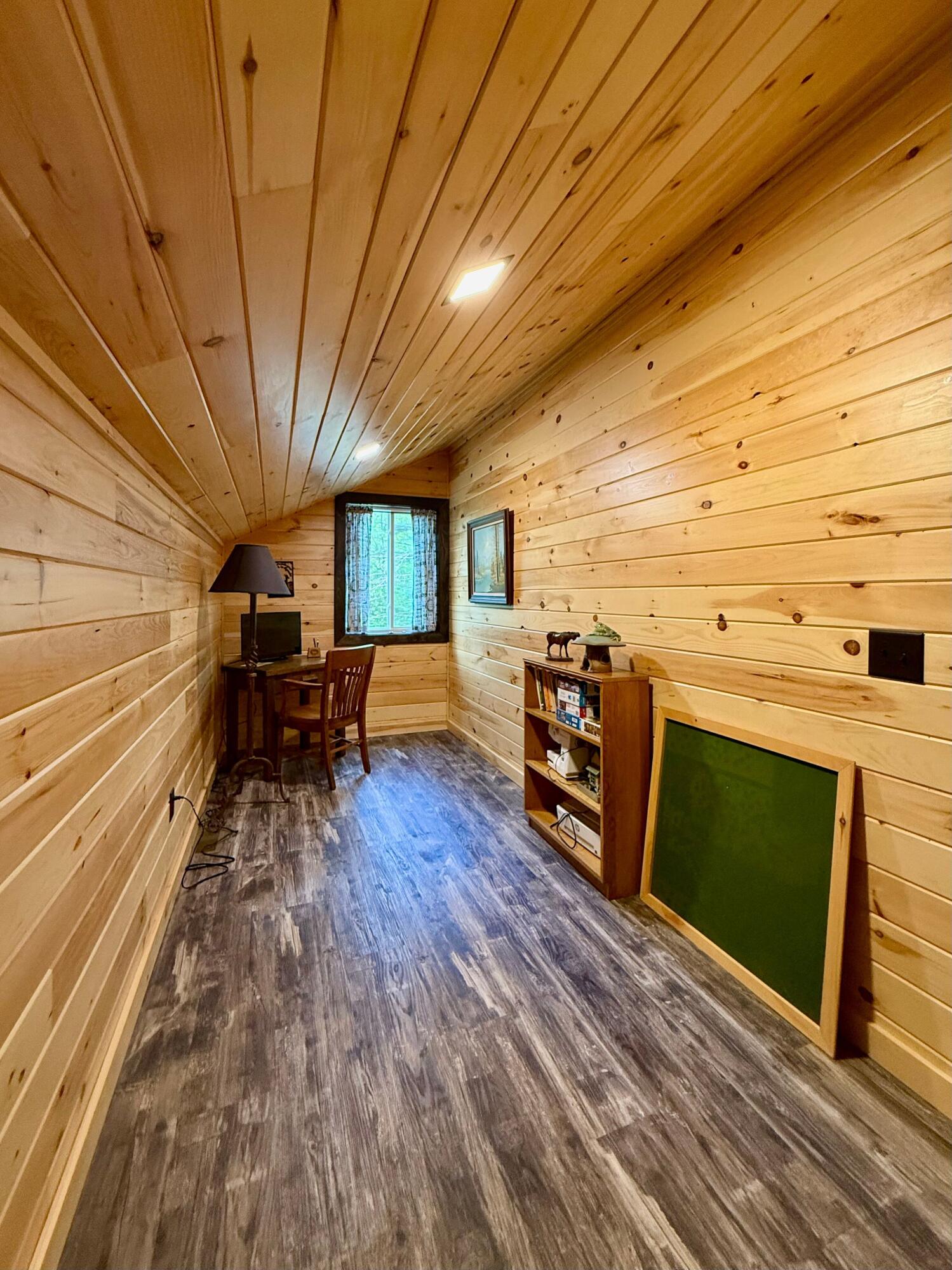 main property photo 37