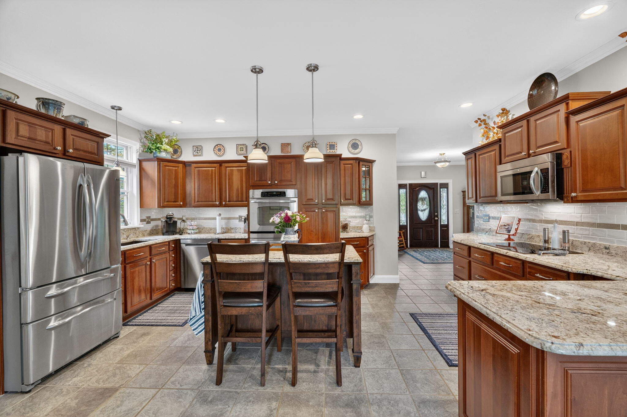 main property photo 9